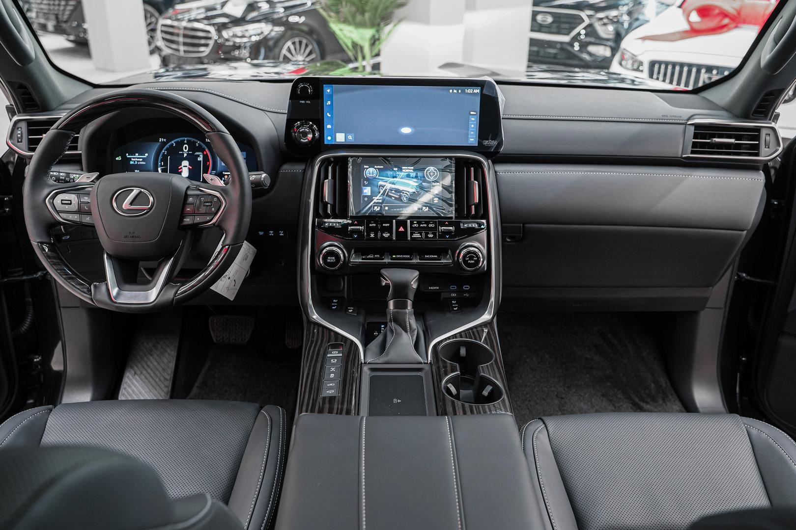 Lexus LX 2026, черный, ДЦ Орехово