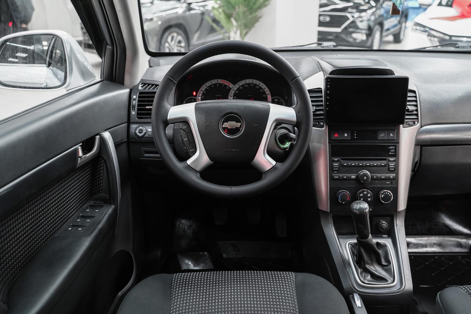 Chevrolet Captiva 2010, серебряный, ДЦ Орехово