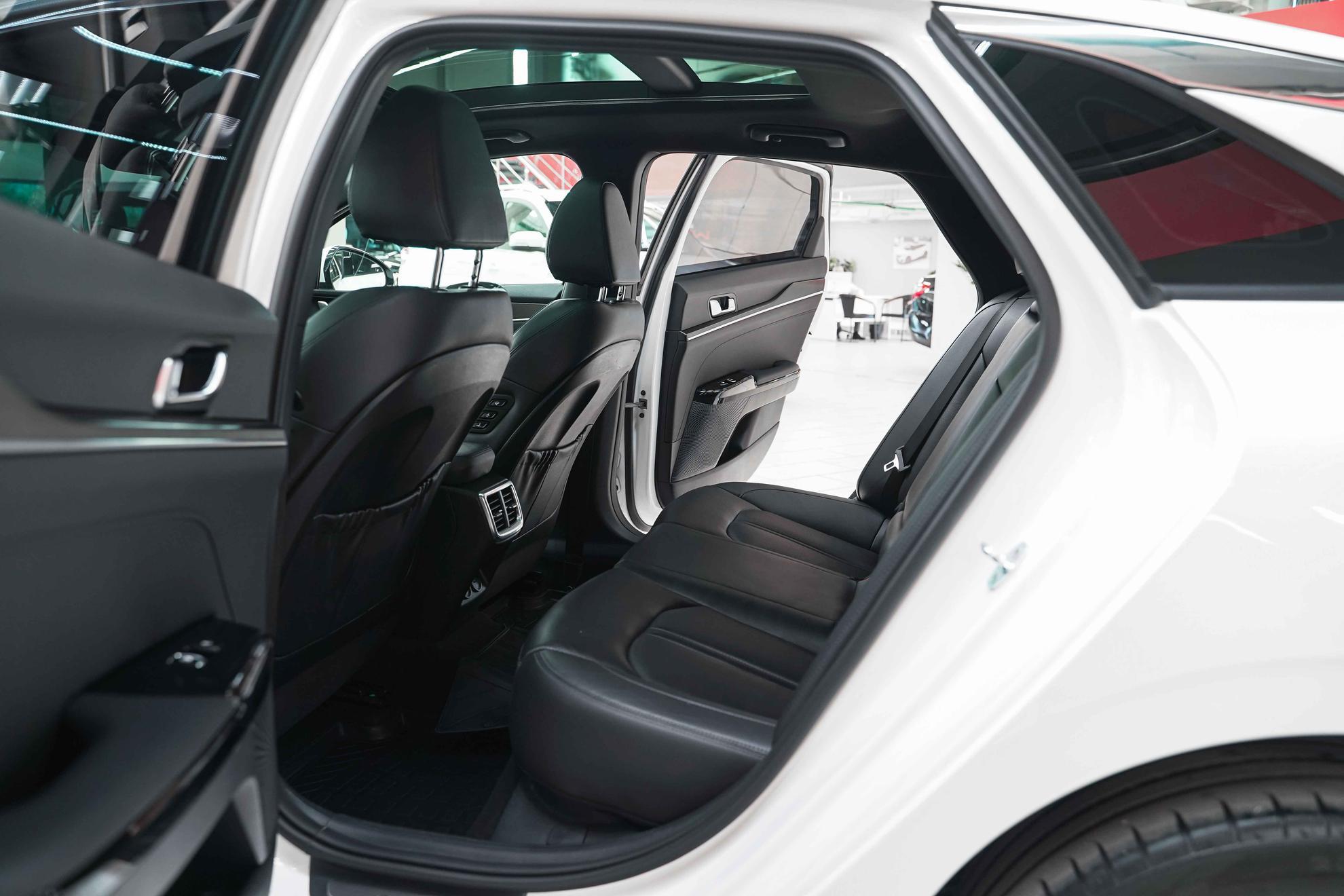 Kia K5 2021, белый, ДЦ Орехово