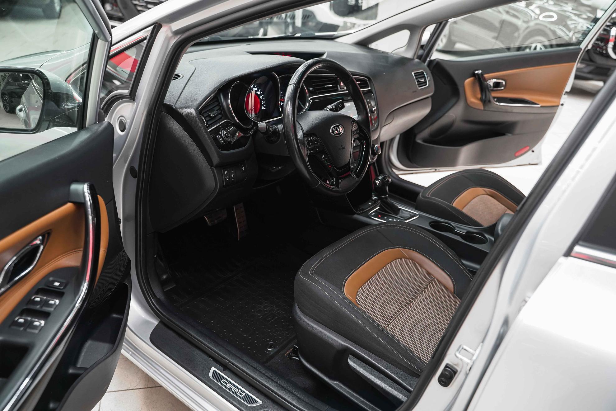 Kia Ceed 2018, серебряный, ДЦ Орехово