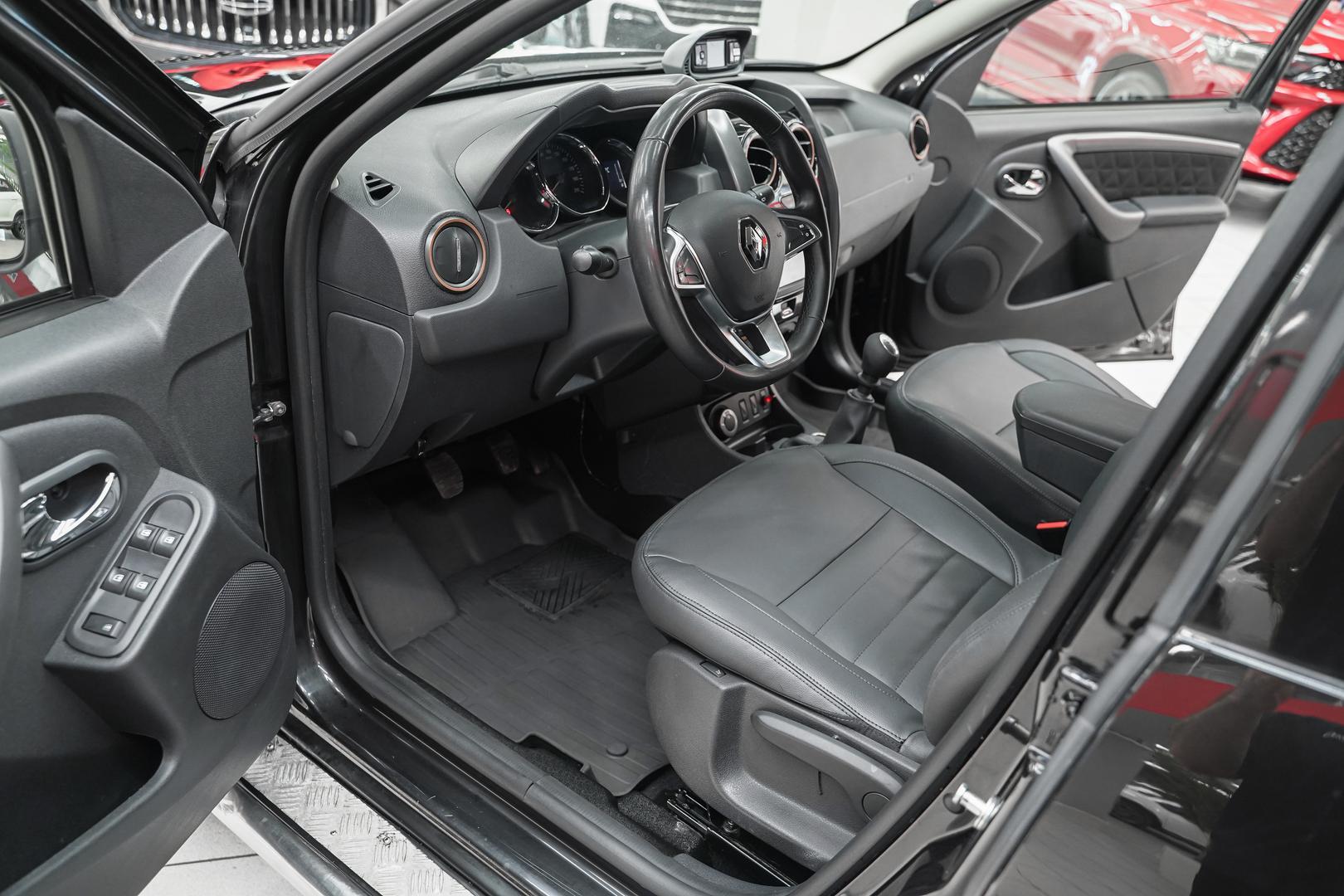 Renault Duster 2016, черный, ДЦ Орехово