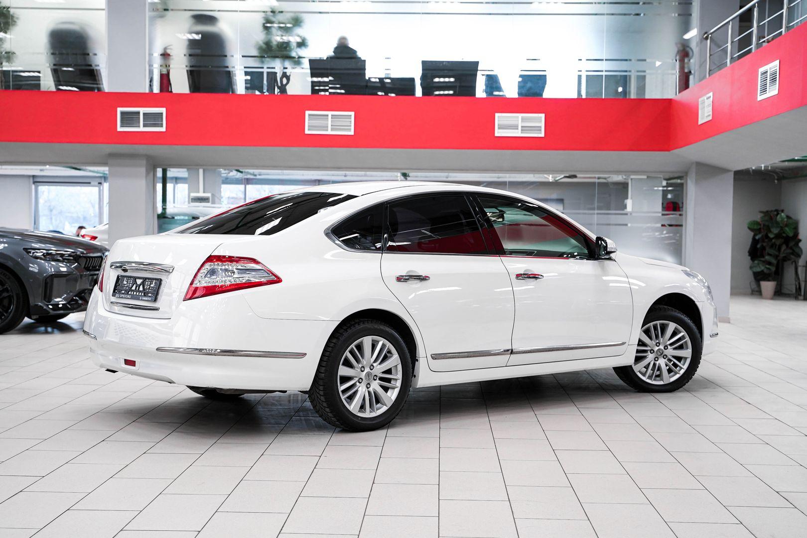 Nissan Teana 2012, белый, ДЦ Орехово