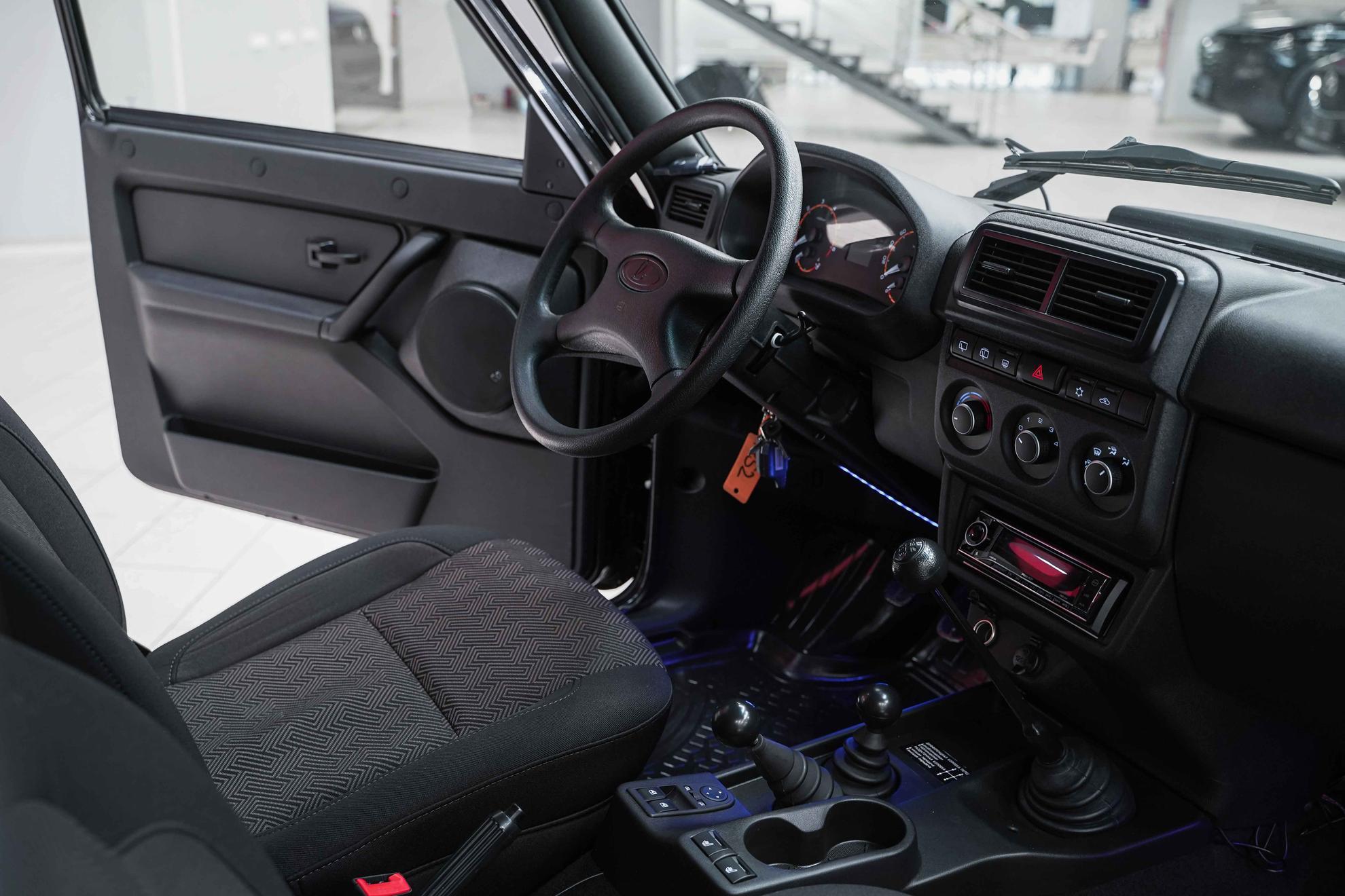 LADA (ВАЗ) Niva Legend 2023, черный, ДЦ Орехово