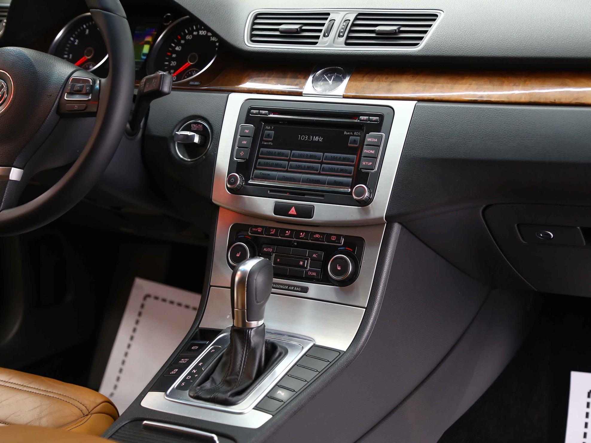 Volkswagen Passat CC 2011, черный, ДЦ Орехово
