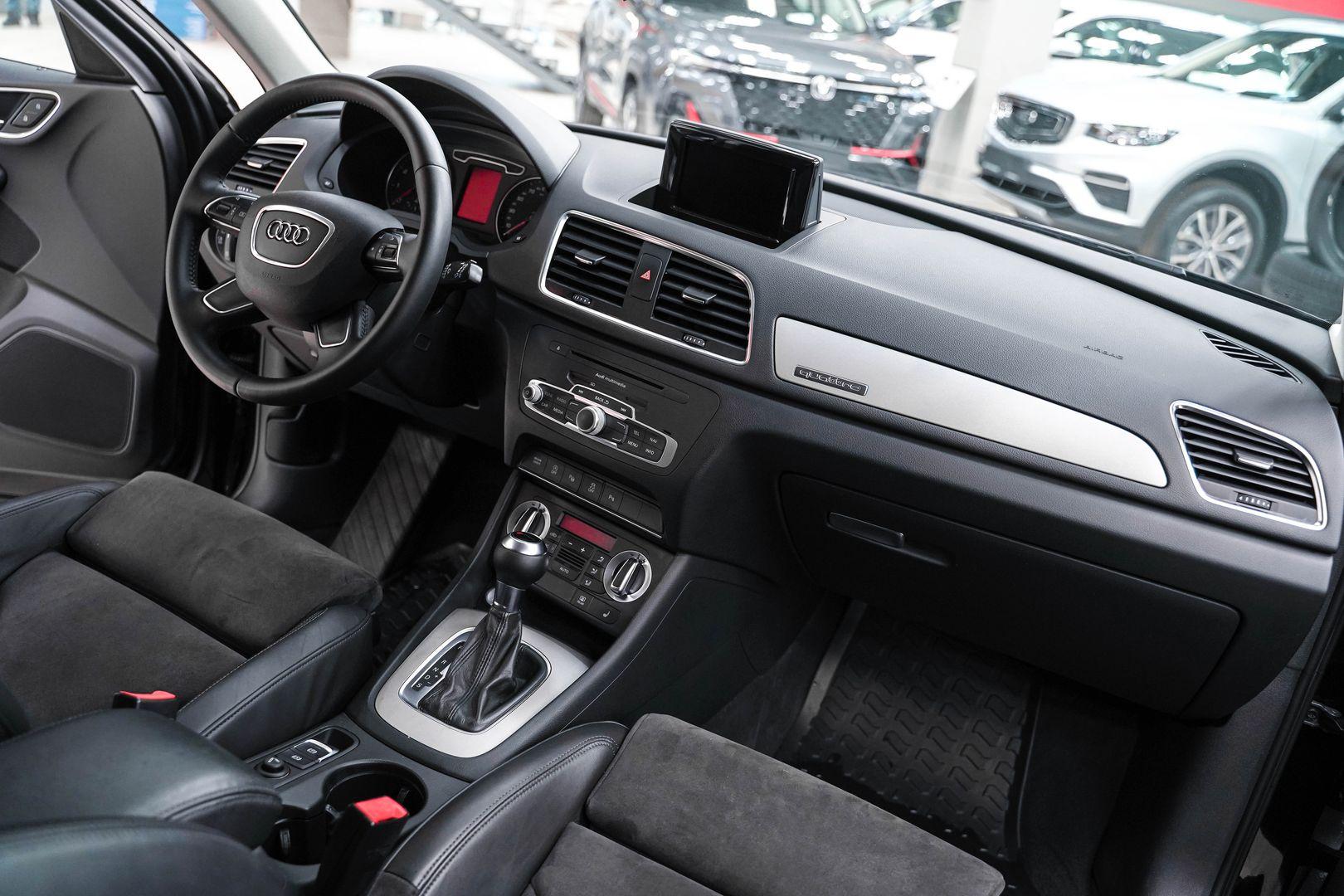 Audi Q3 2012, черный, ДЦ Орехово