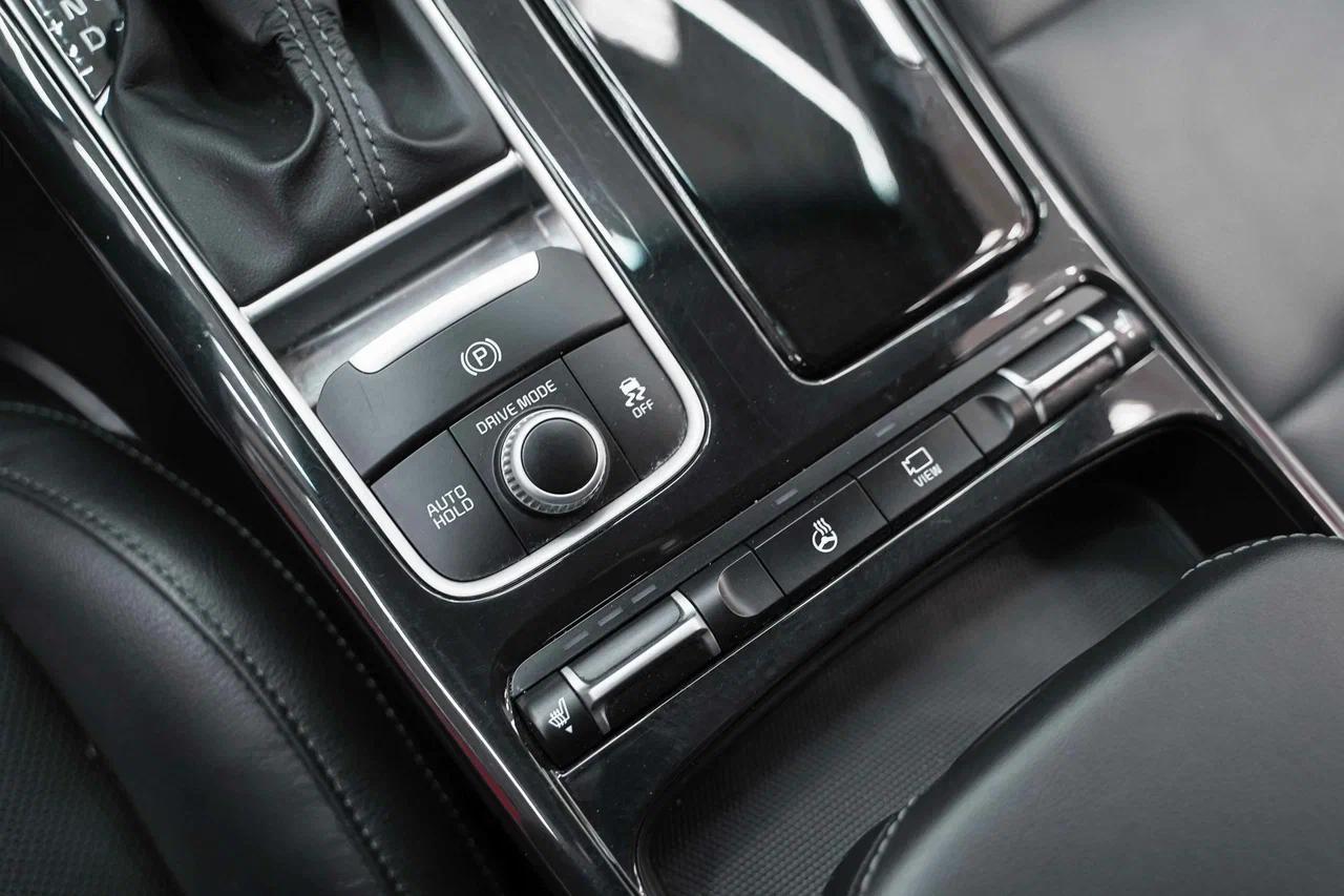Kia Stinger 2018, белый, ДЦ Орехово