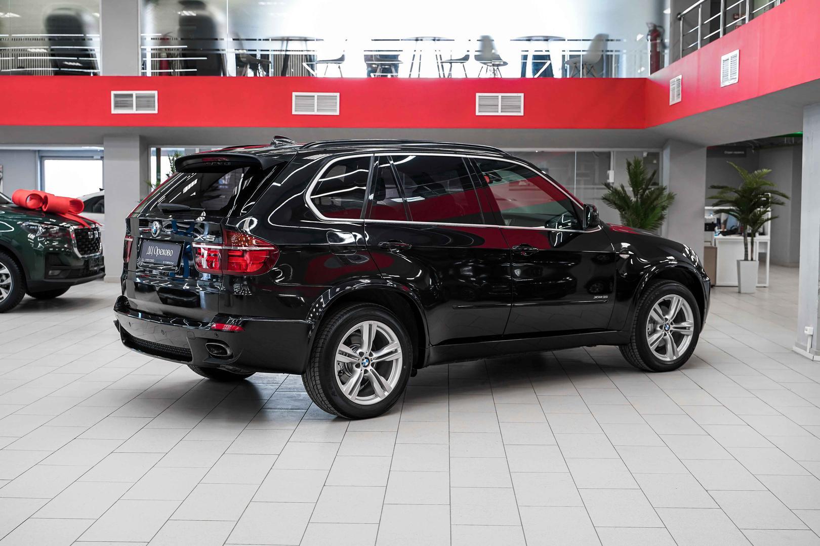 BMW X5 2013, черный, ДЦ Орехово