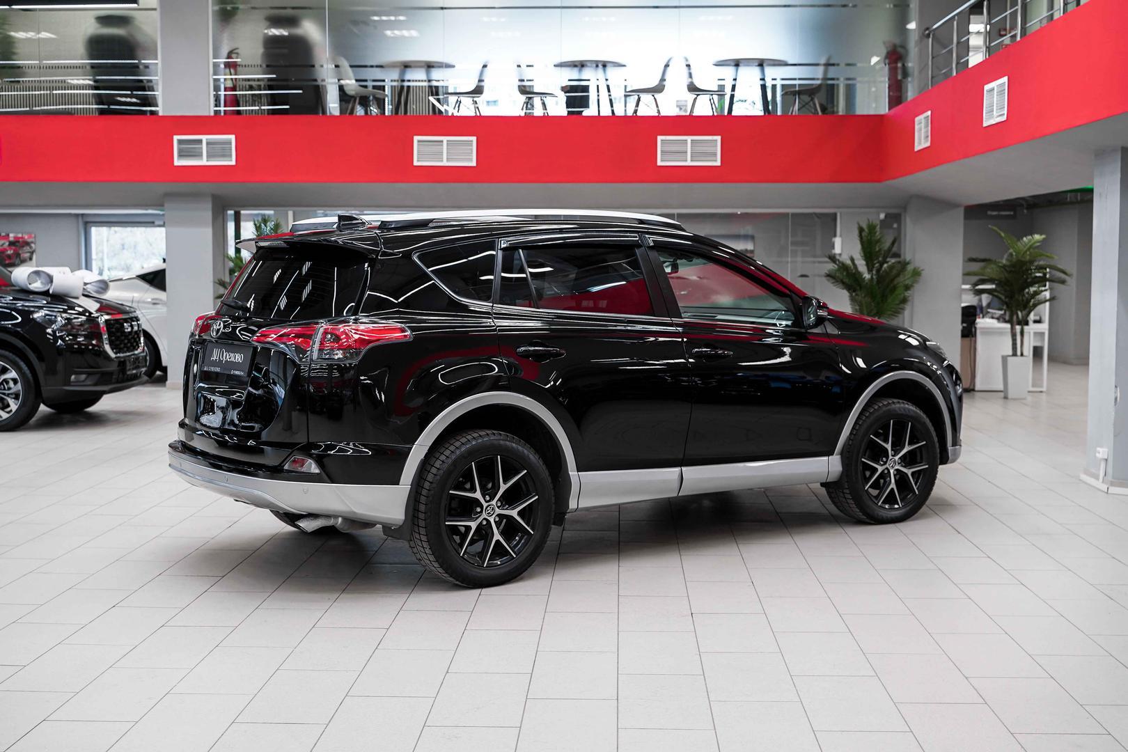 Toyota RAV4 2017, черный, ДЦ Орехово