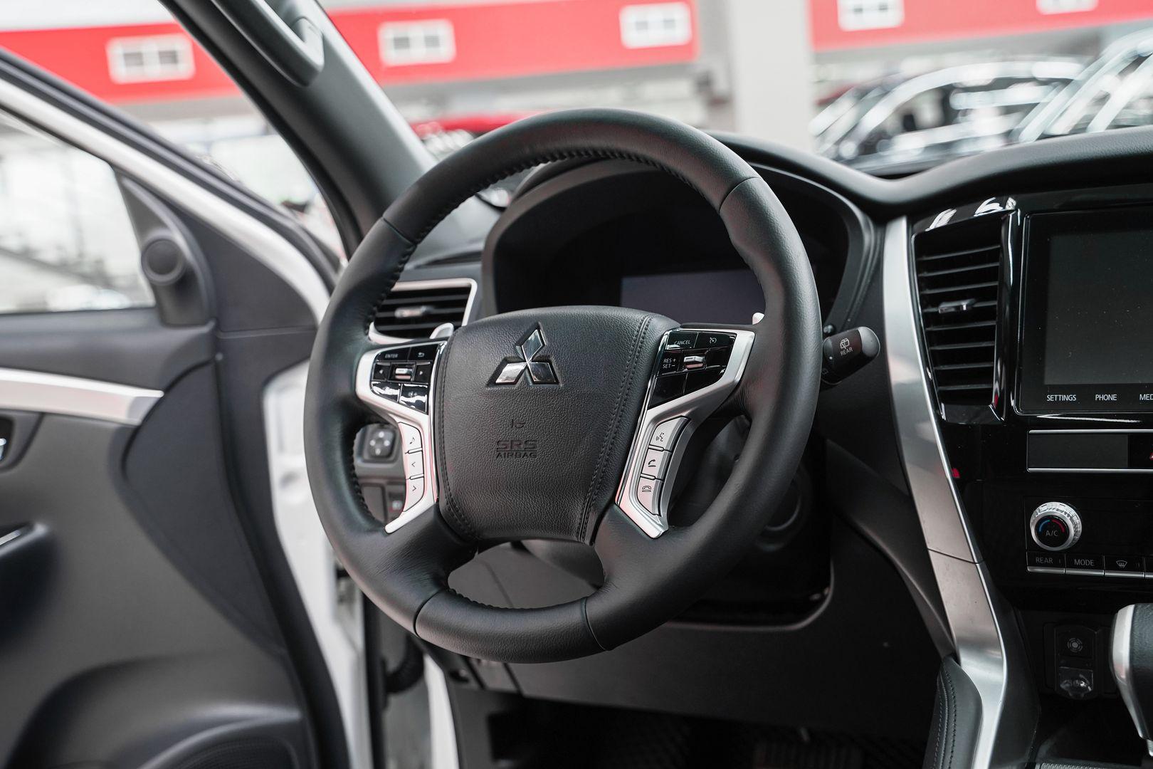 Mitsubishi Montero Sport 2022, белый, ДЦ Орехово