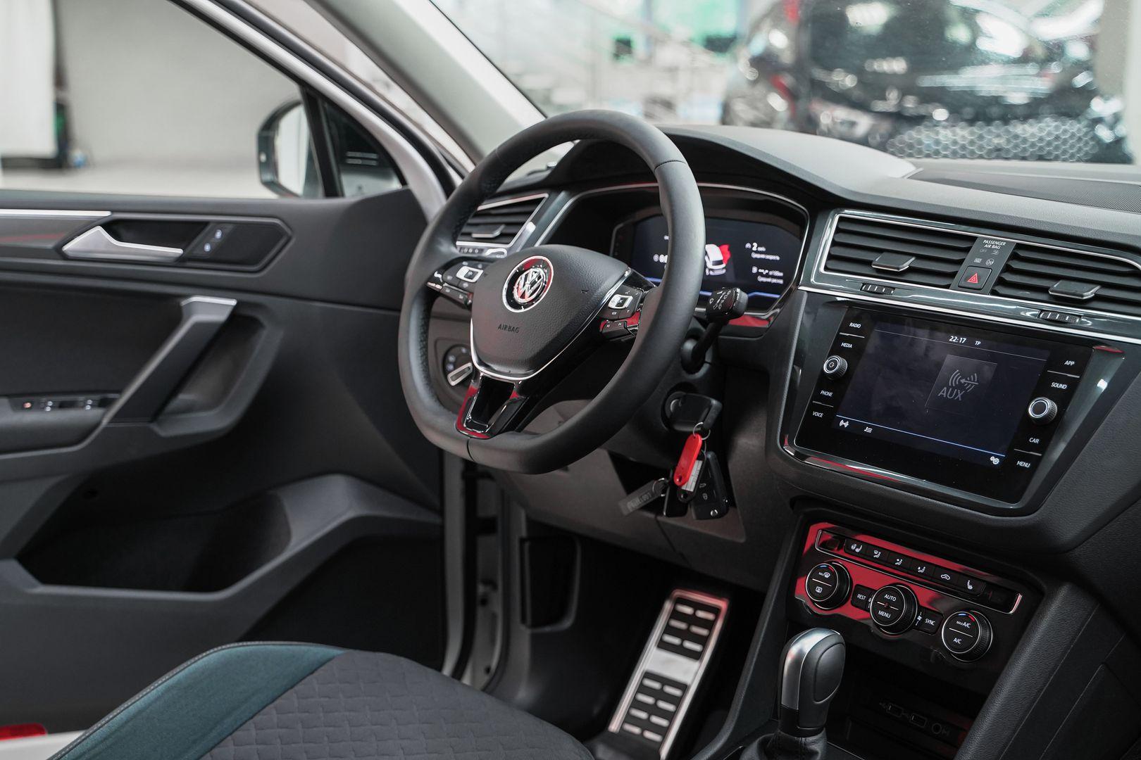 Volkswagen Tiguan 2020, белый, ДЦ Орехово