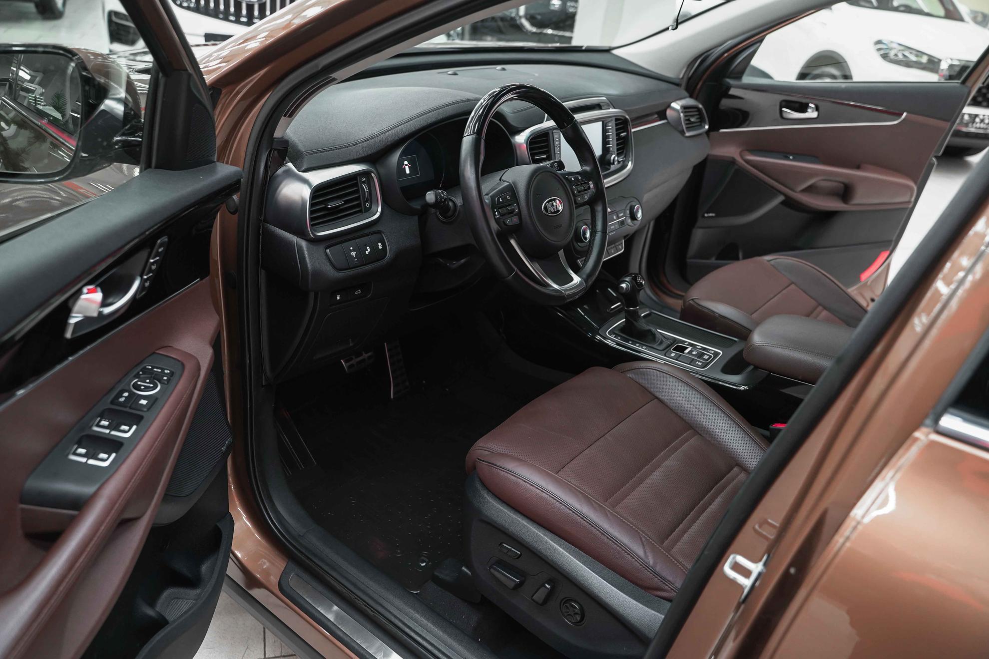 Kia Sorento 2017, коричневый, ДЦ Орехово