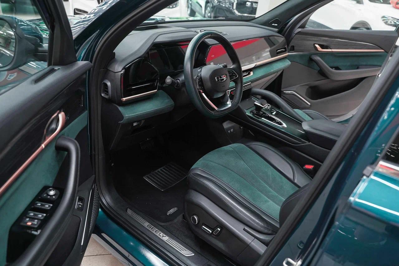 Geely Monjaro 2023, зеленый, ДЦ Орехово