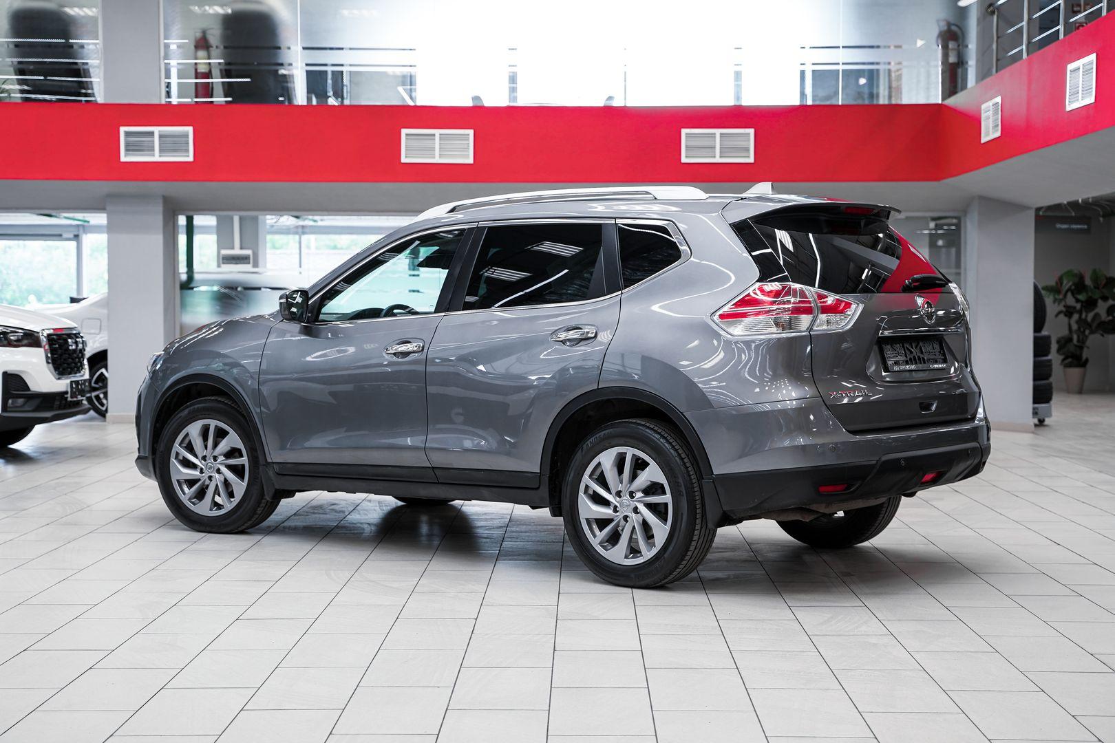 Nissan X-Trail 2015, серый, ДЦ Орехово
