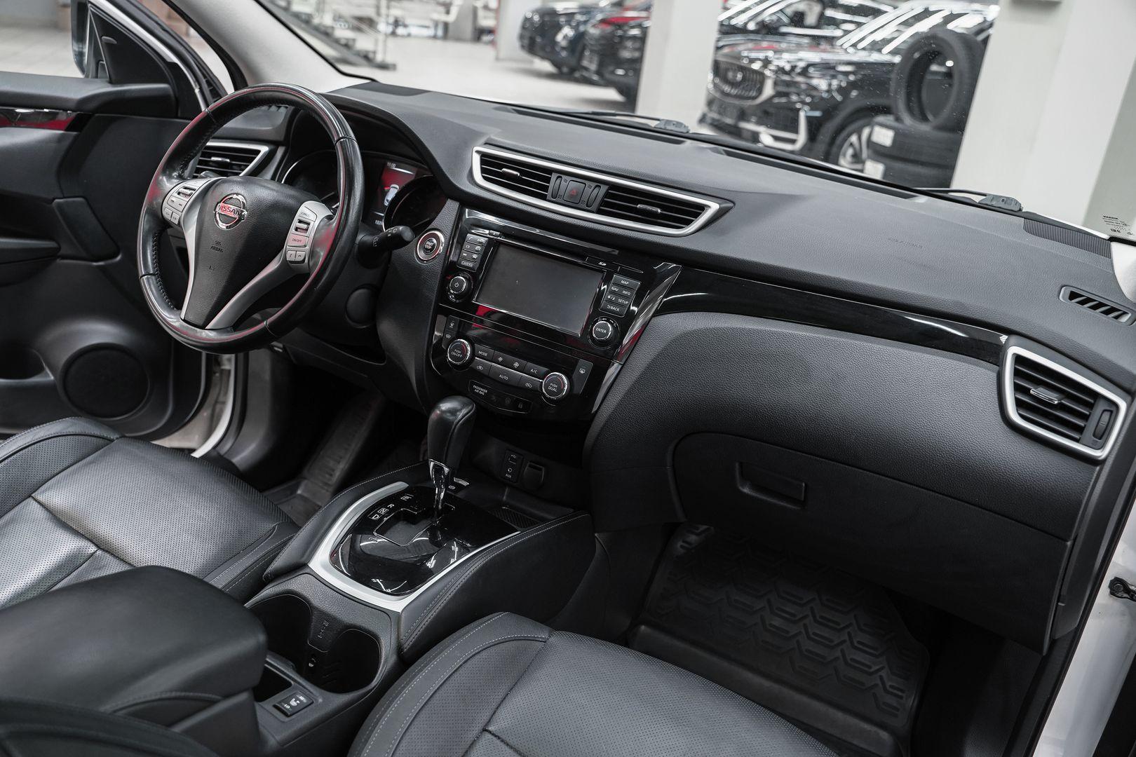 Nissan Qashqai 2017, белый, ДЦ Орехово
