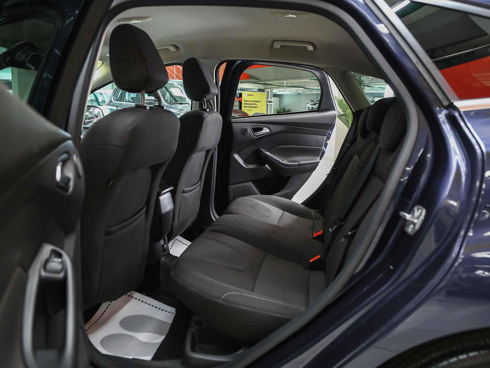 Ford Focus 2013, синий, ДЦ Орехово