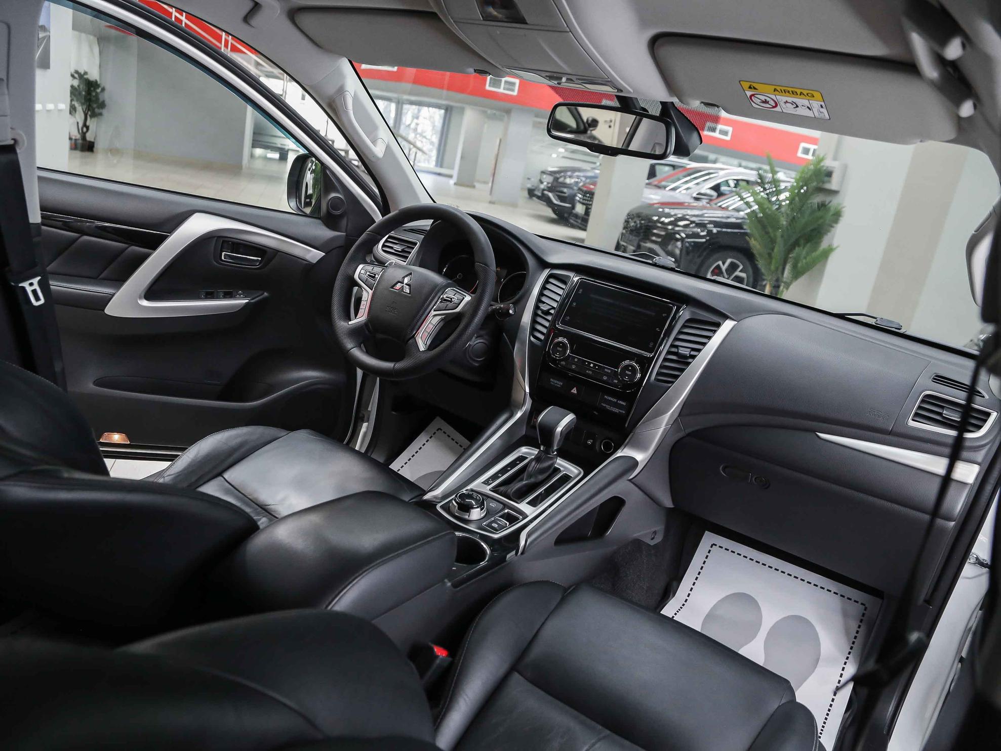 Mitsubishi Pajero Sport 2018, белый, ДЦ Орехово