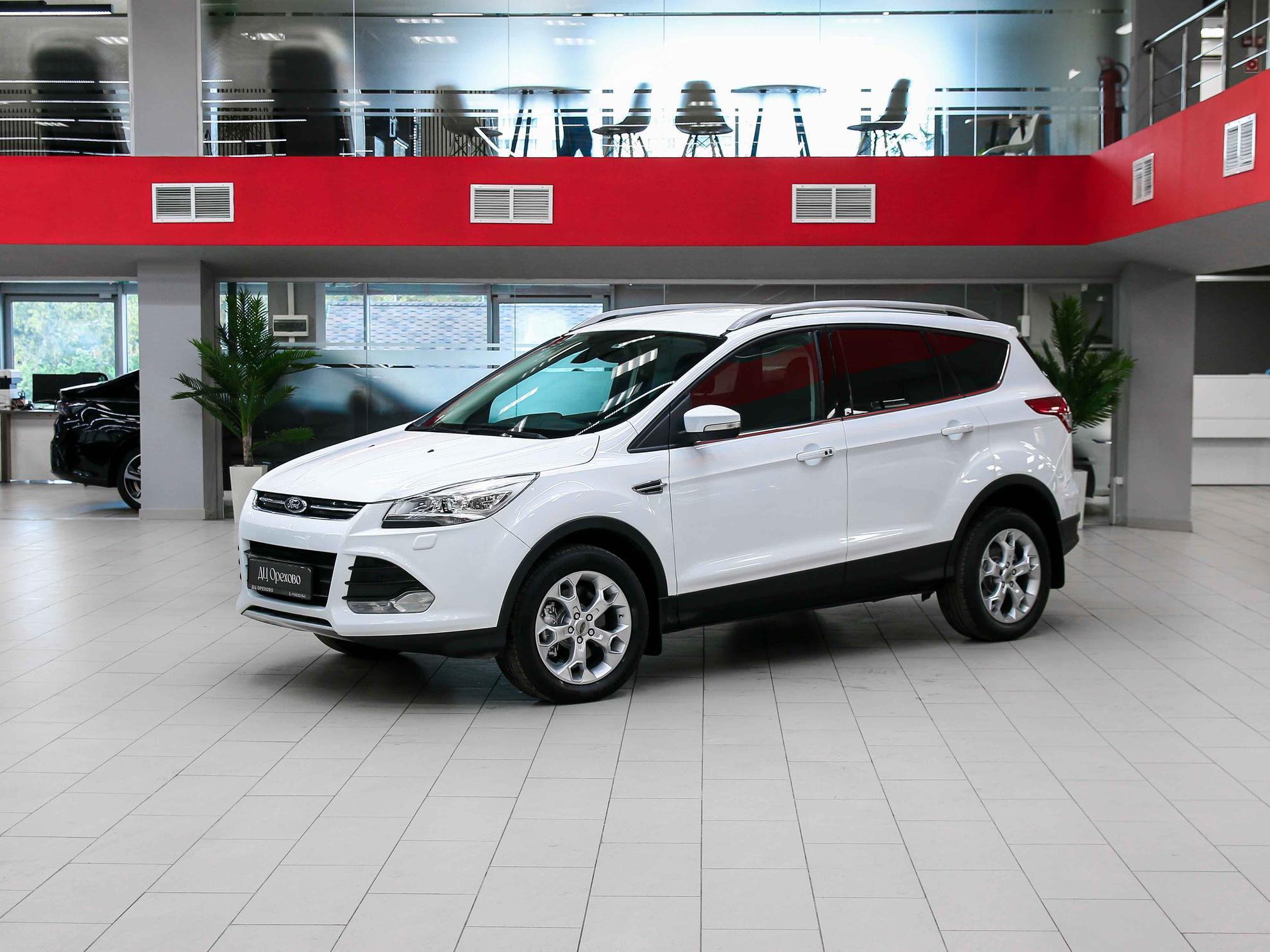 Ford Kuga 2014, белый, ДЦ Орехово