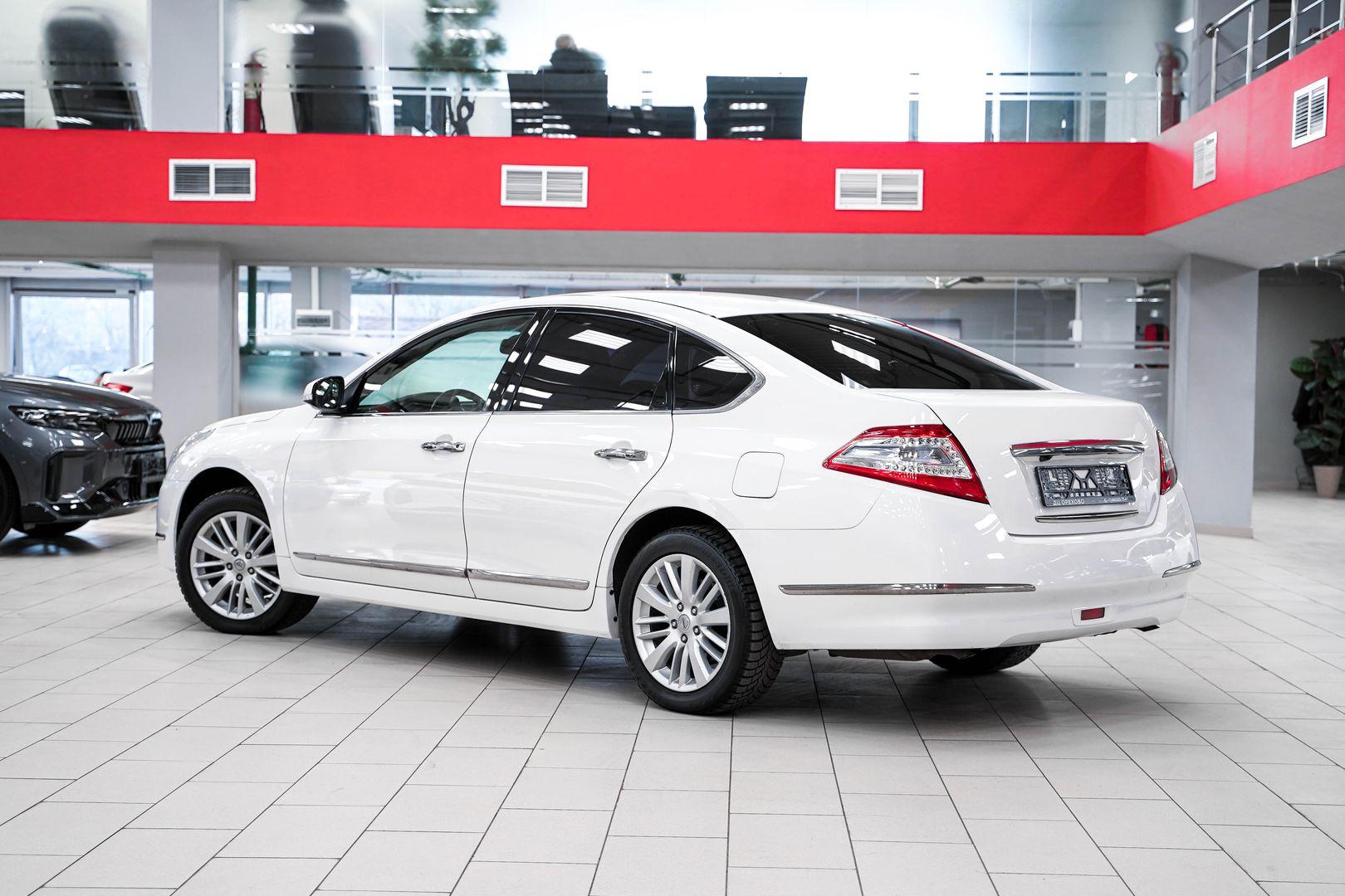 Nissan Teana 2012, белый, ДЦ Орехово