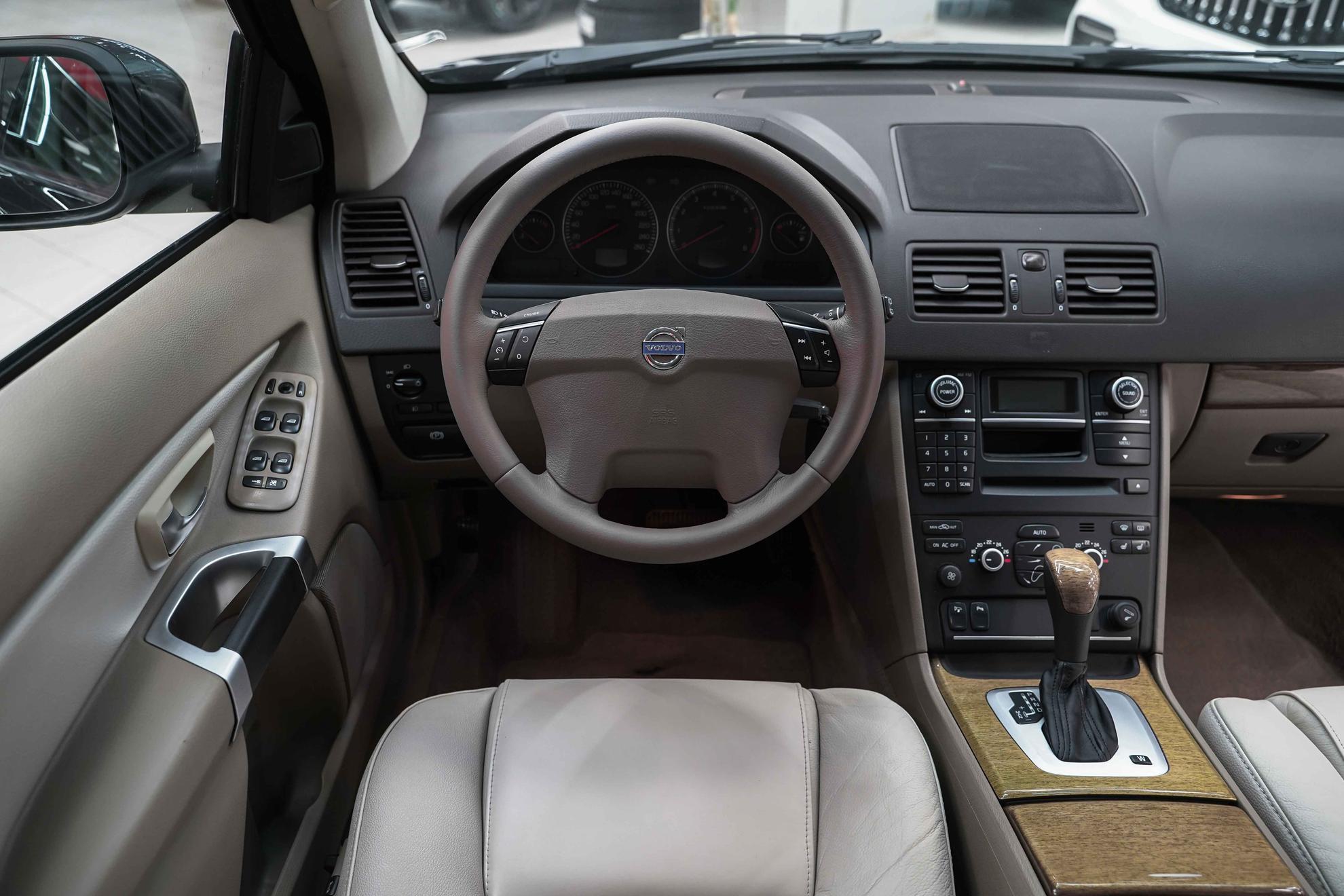 Volvo XC90 2008, черный, ДЦ Орехово