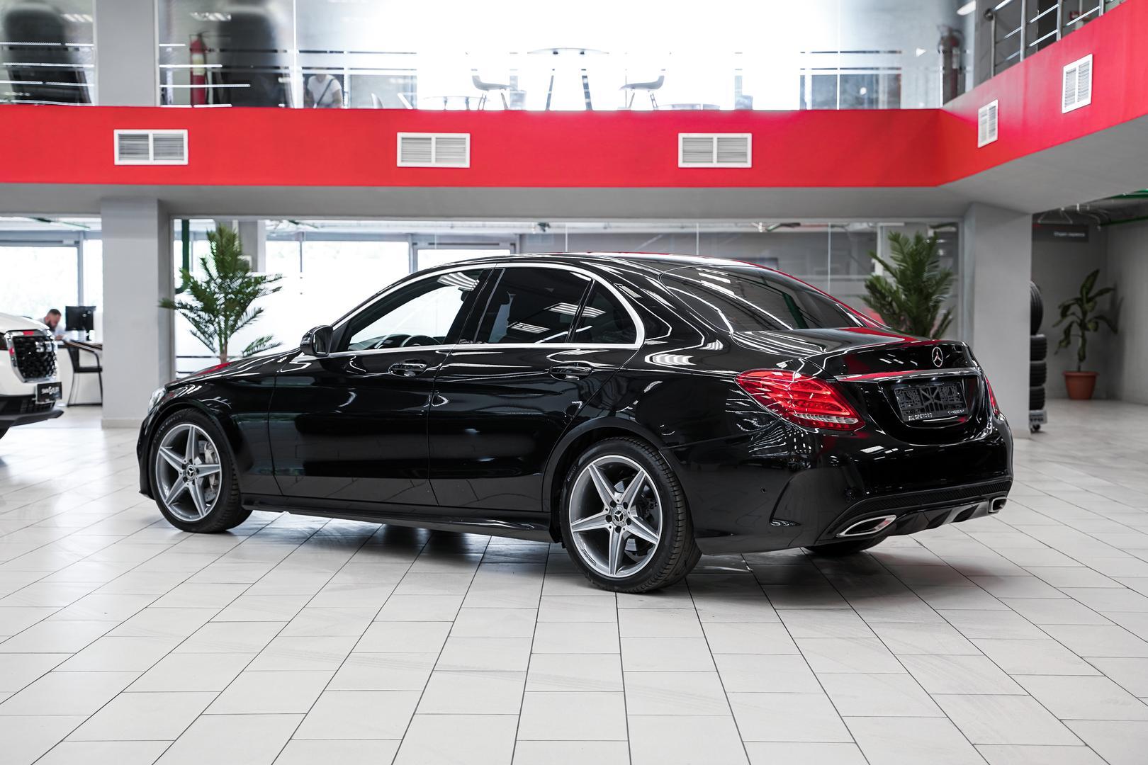 Mercedes-Benz C-Класс 2017, черный, ДЦ Орехово