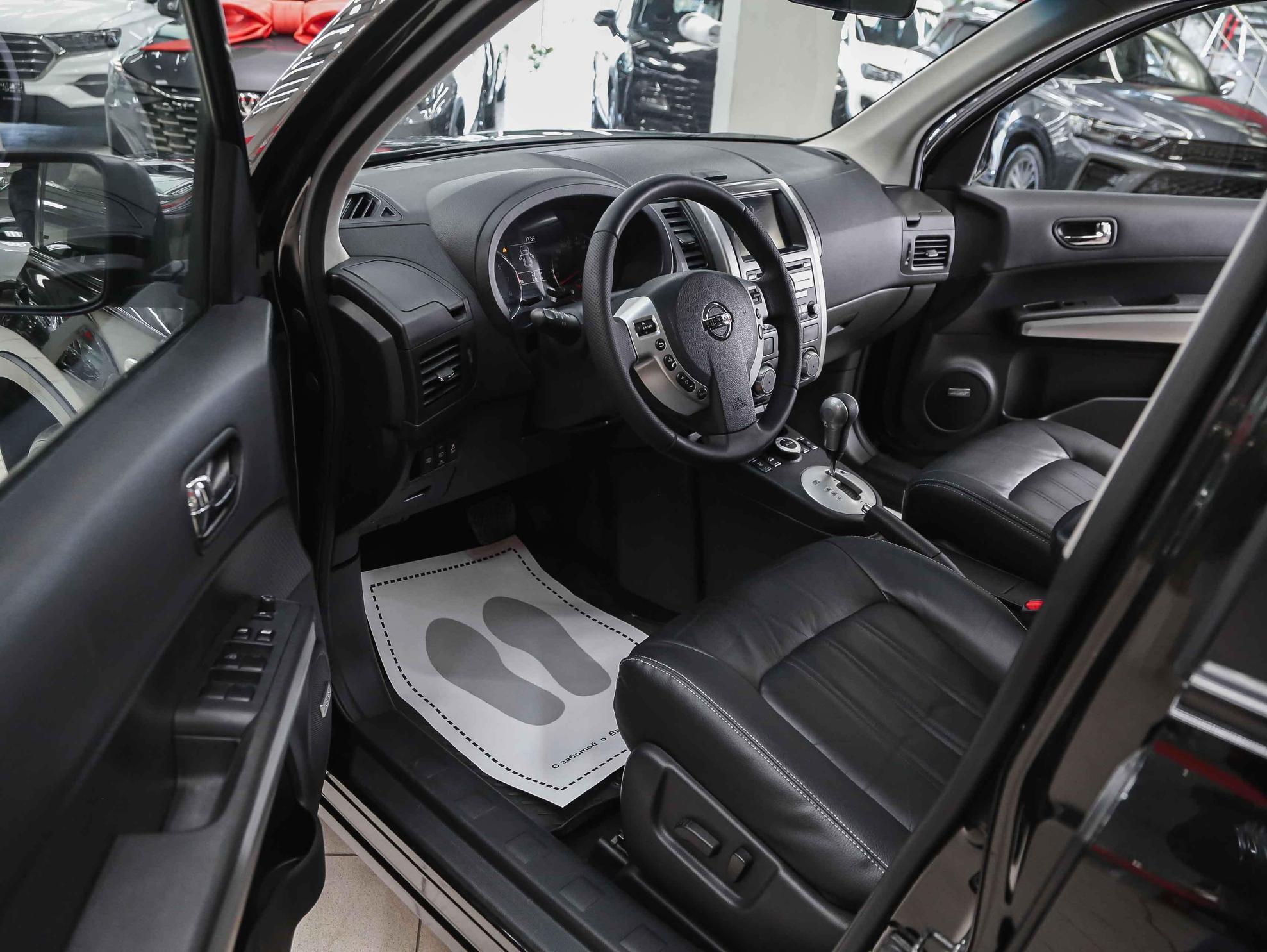Nissan X-Trail 2011, черный, ДЦ Орехово
