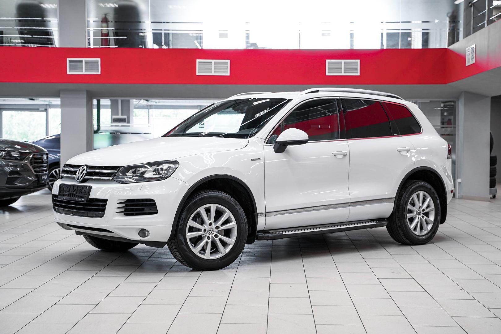 Volkswagen Touareg 2014, белый, ДЦ Орехово