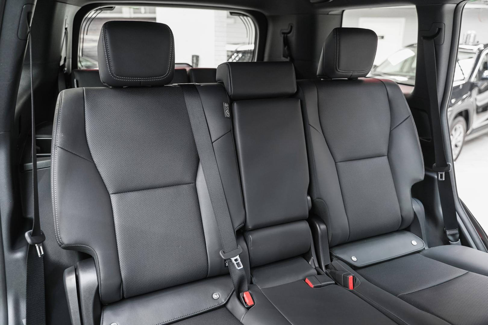 Toyota Land Cruiser Prado 2025, черный, ДЦ Орехово