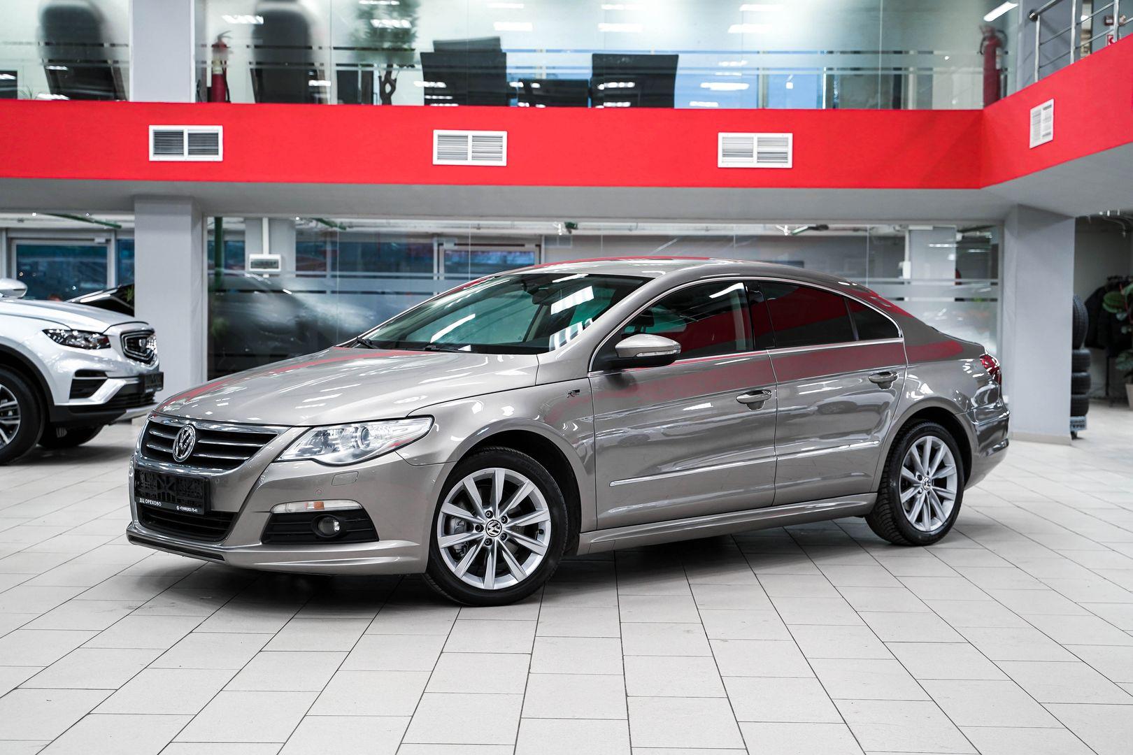 Volkswagen Passat CC 2010, бежевый, ДЦ Орехово
