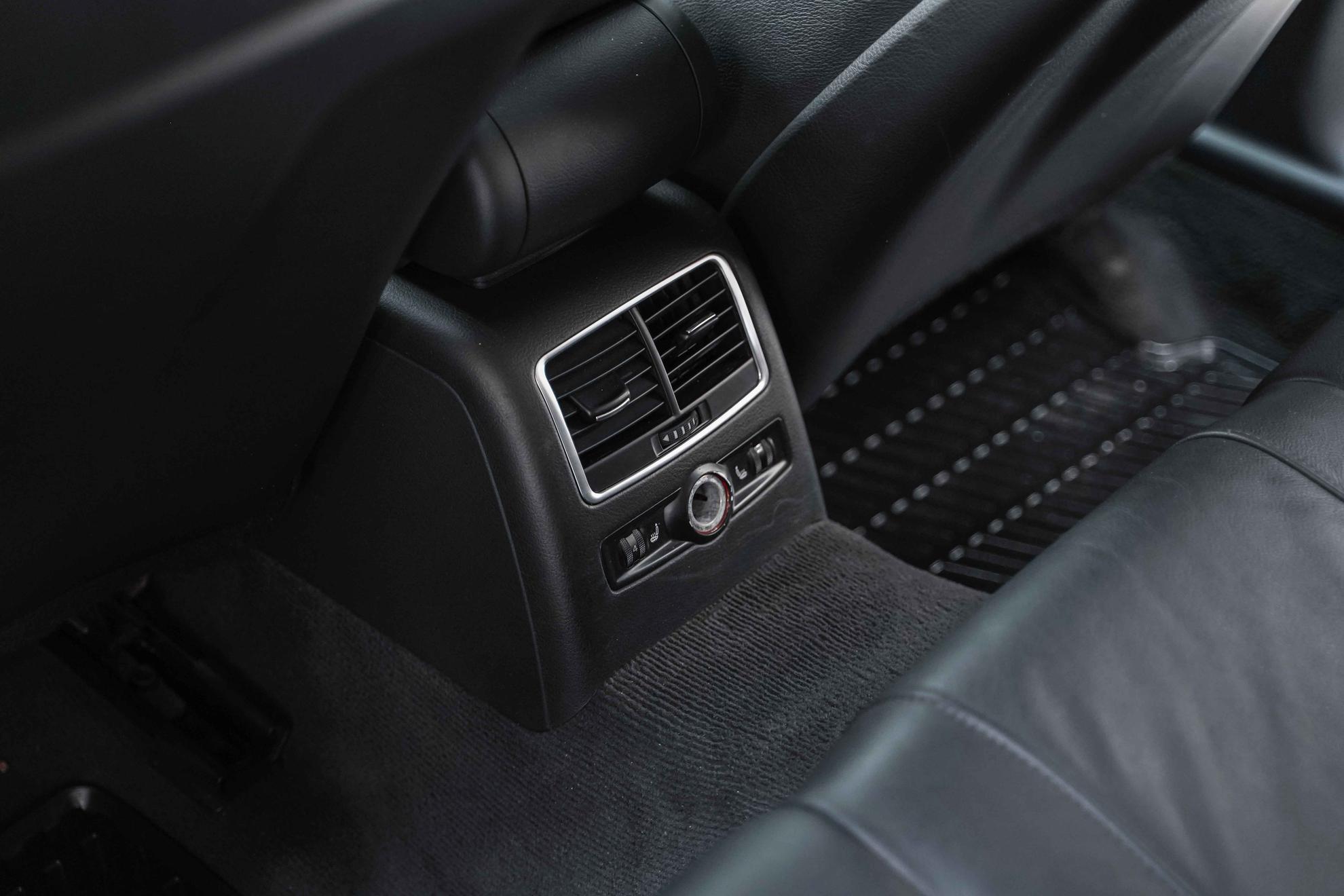 Audi A6 2010, черный, ДЦ Орехово