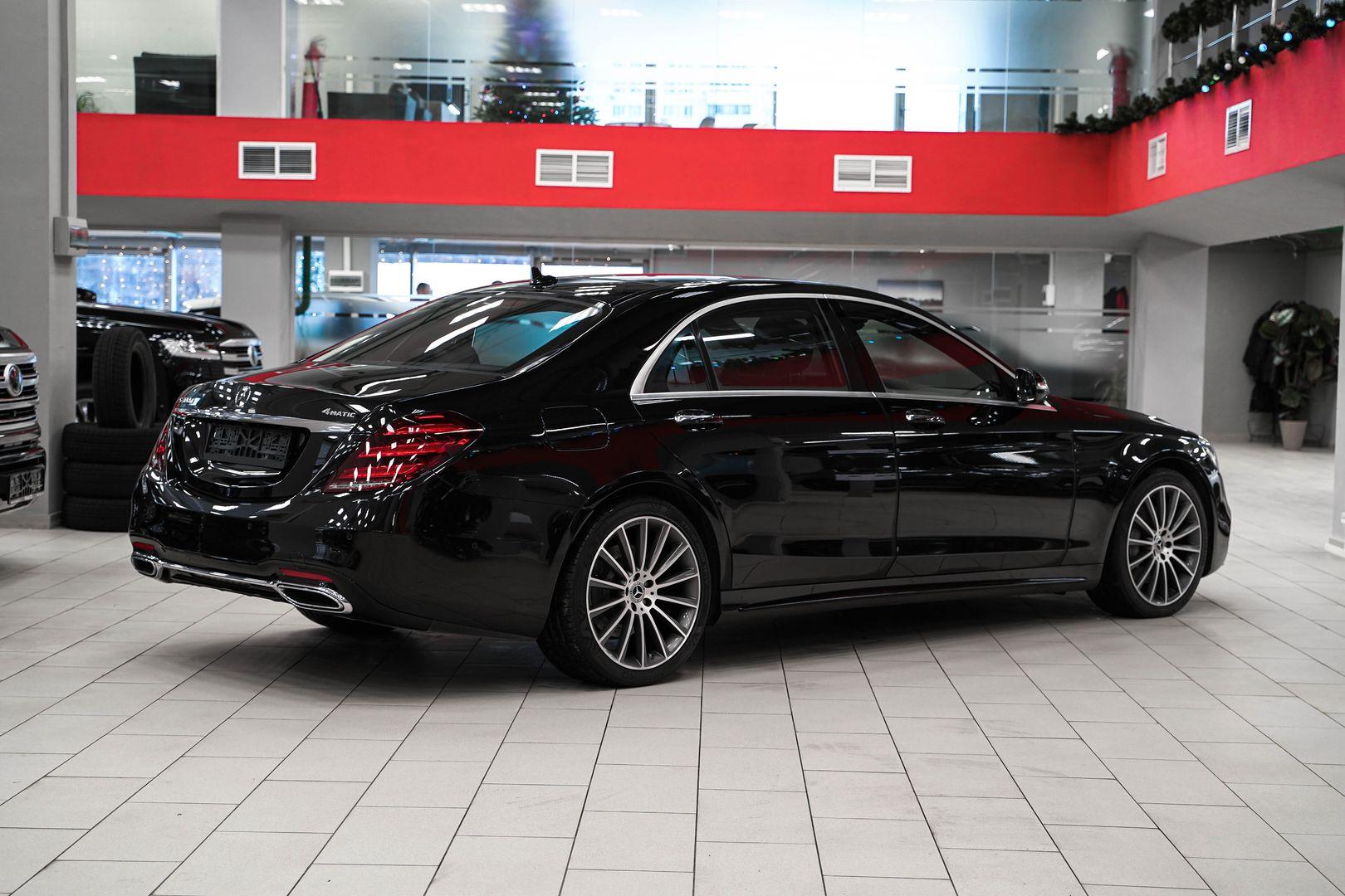 Mercedes-Benz S-Класс 2018, черный, ДЦ Орехово