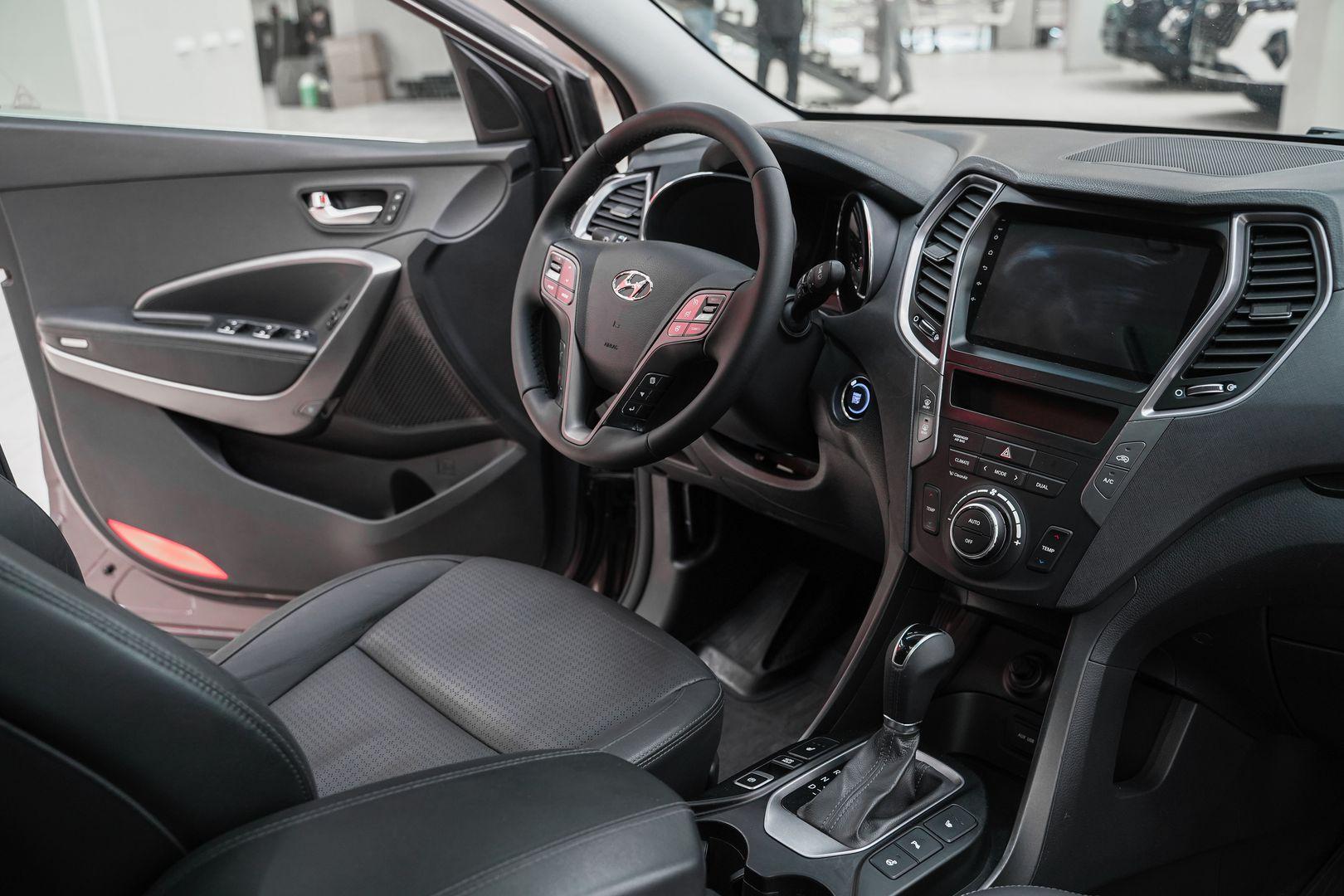 Hyundai Santa Fe 2012, коричневый, ДЦ Орехово