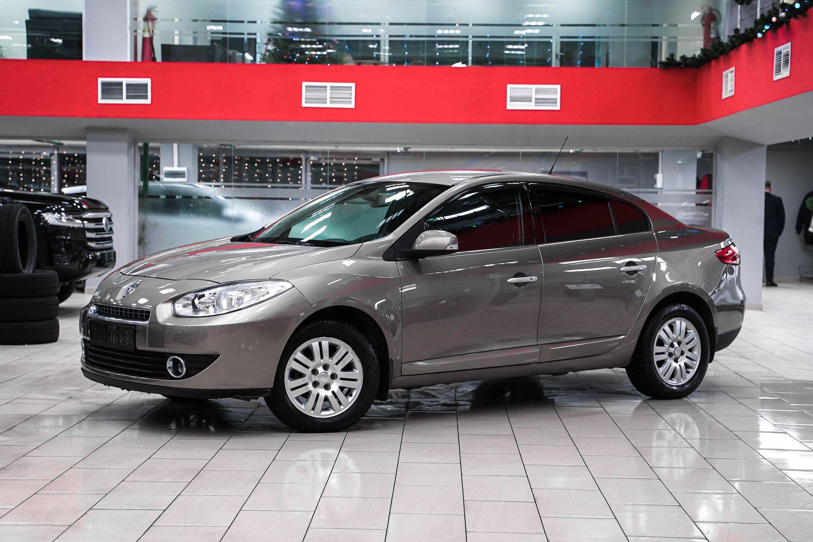 Renault Fluence 2011, бежевый, ДЦ Орехово