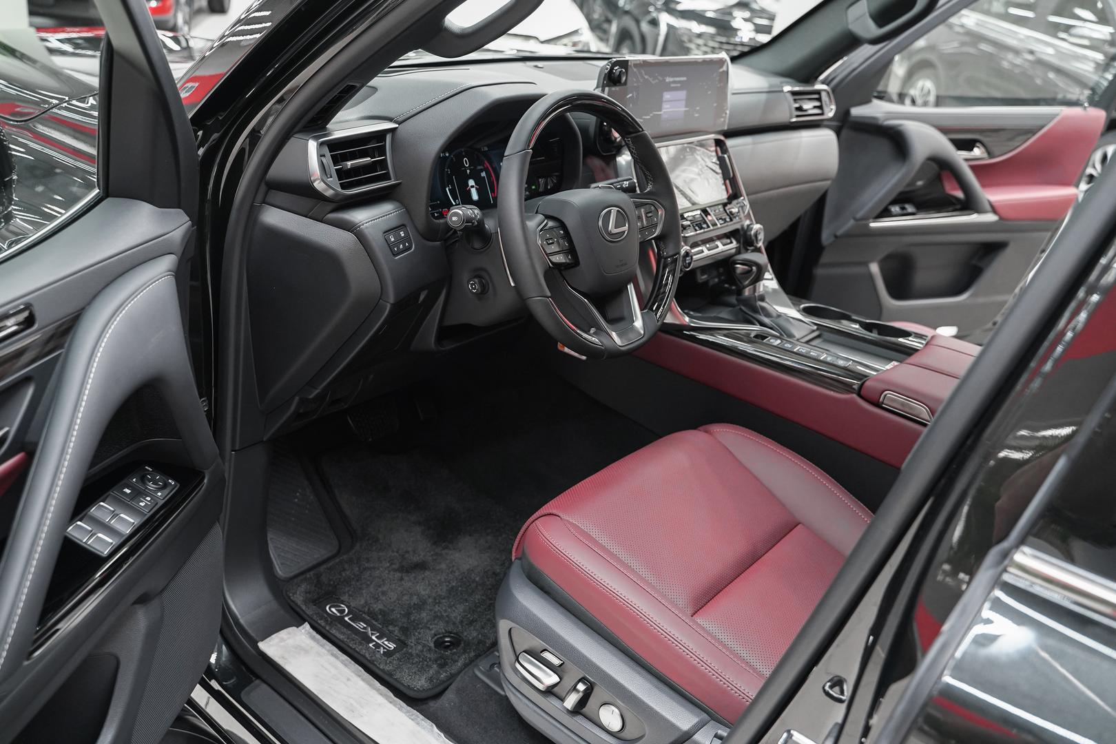 Lexus LX 2025, черный, ДЦ Орехово