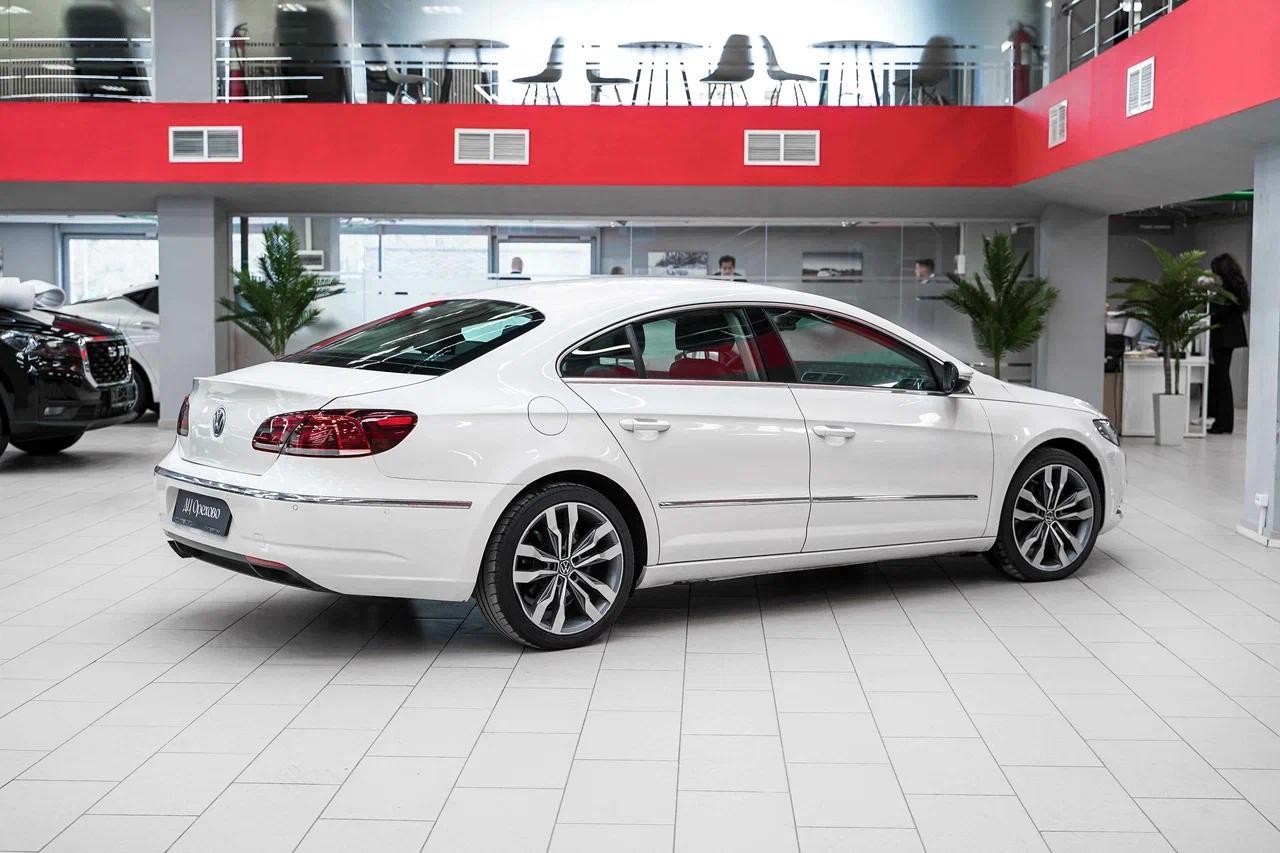 Volkswagen Passat CC 2012, белый, ДЦ Орехово
