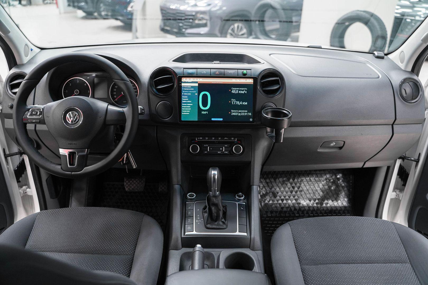 Volkswagen Amarok 2013, белый, ДЦ Орехово