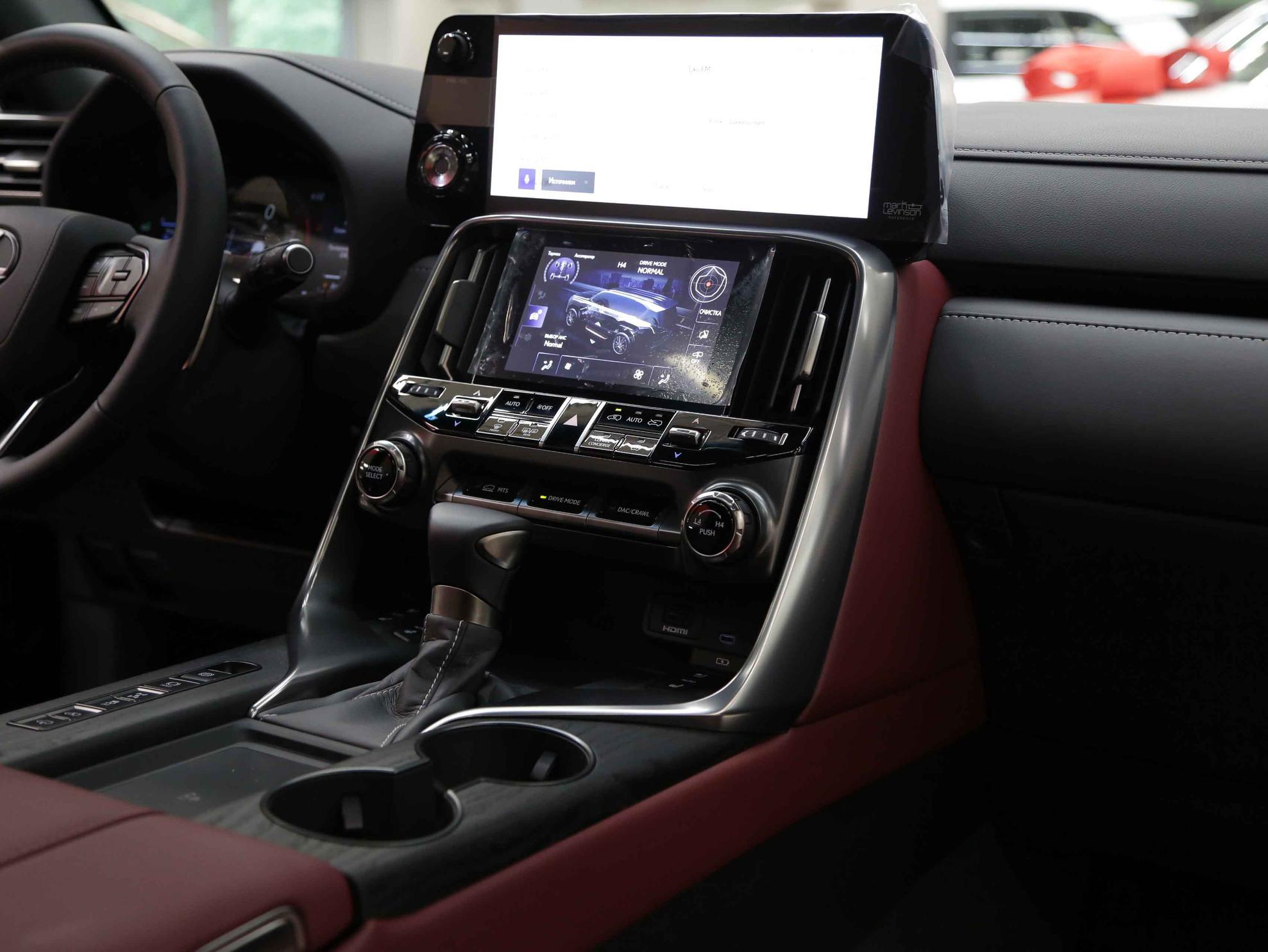 Lexus LX 2026, черный, ДЦ Орехово