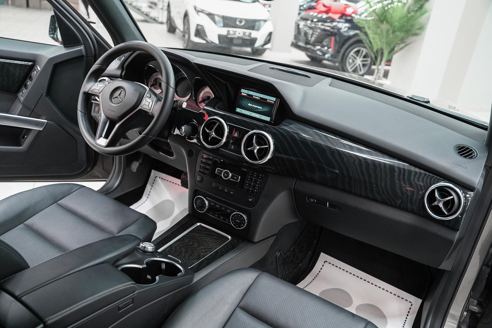 Mercedes-Benz GLK-Класс 2015, серый, ДЦ Орехово
