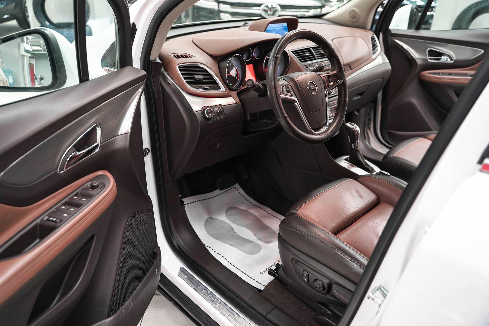 Opel Mokka 2012, белый, ДЦ Орехово