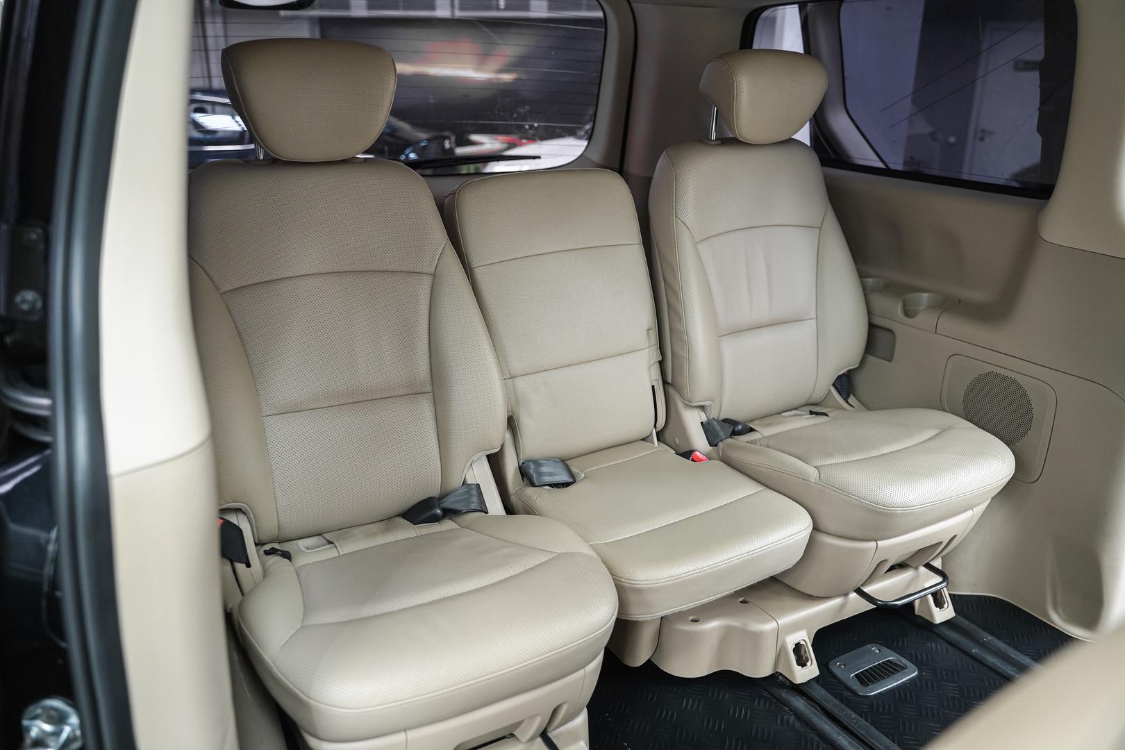 Hyundai Grand Starex 2012, черный, ДЦ Орехово