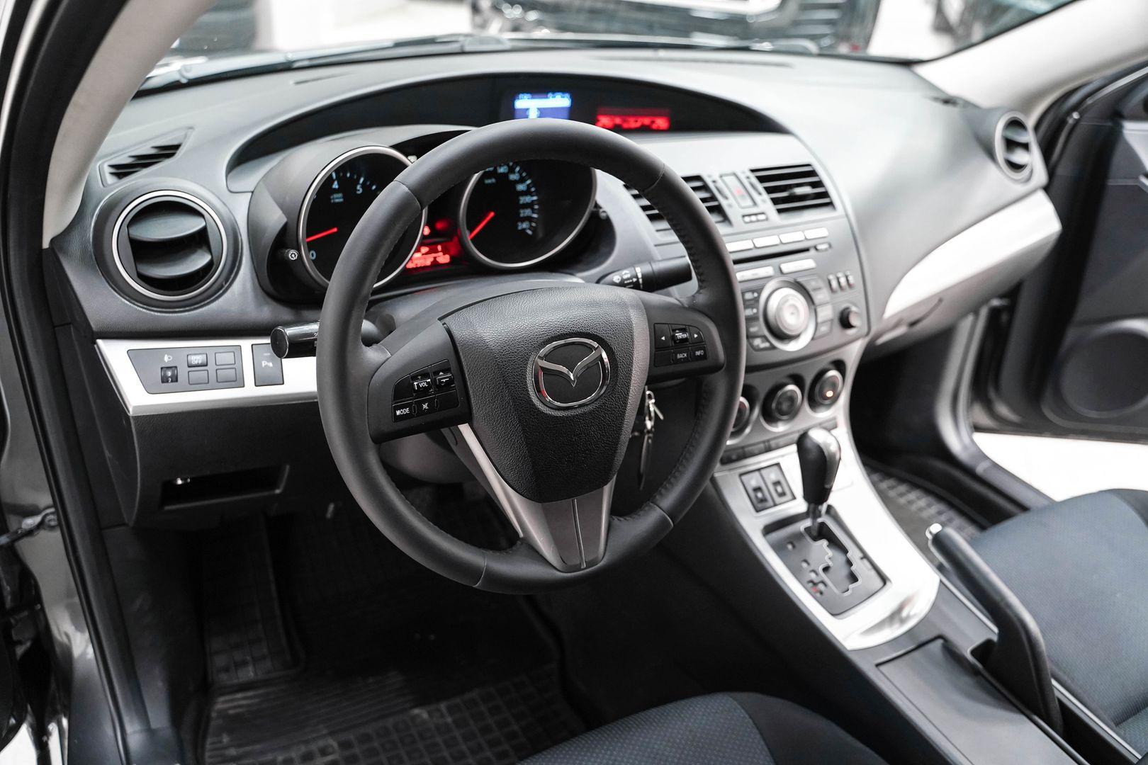 Mazda 3 2010, серый, ДЦ Орехово