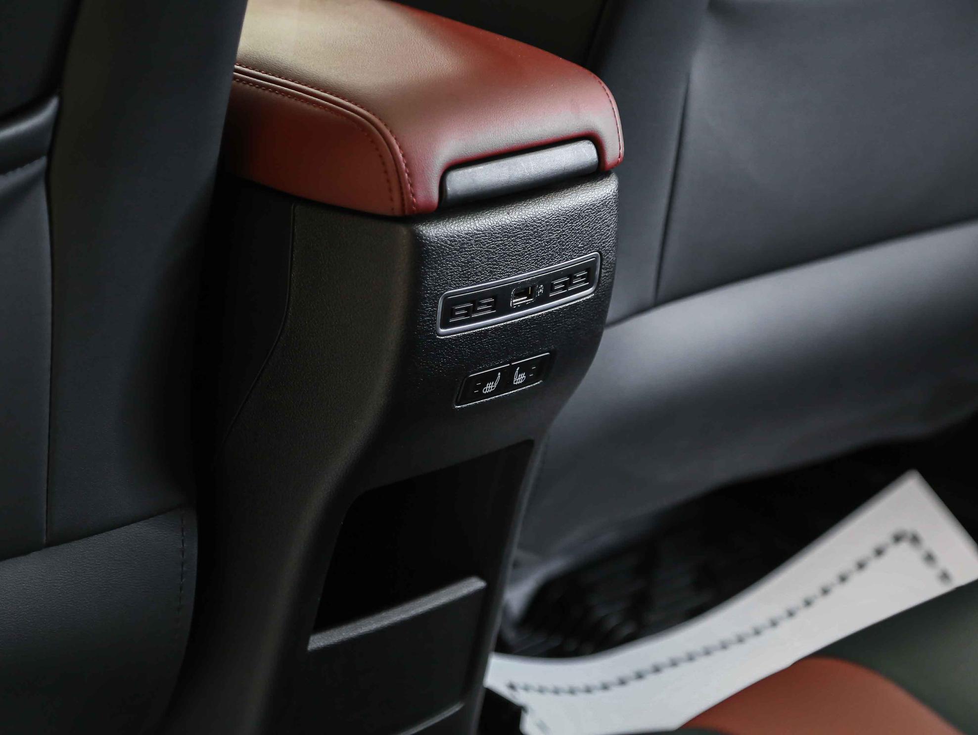 Geely Coolray 2021, белый, ДЦ Орехово