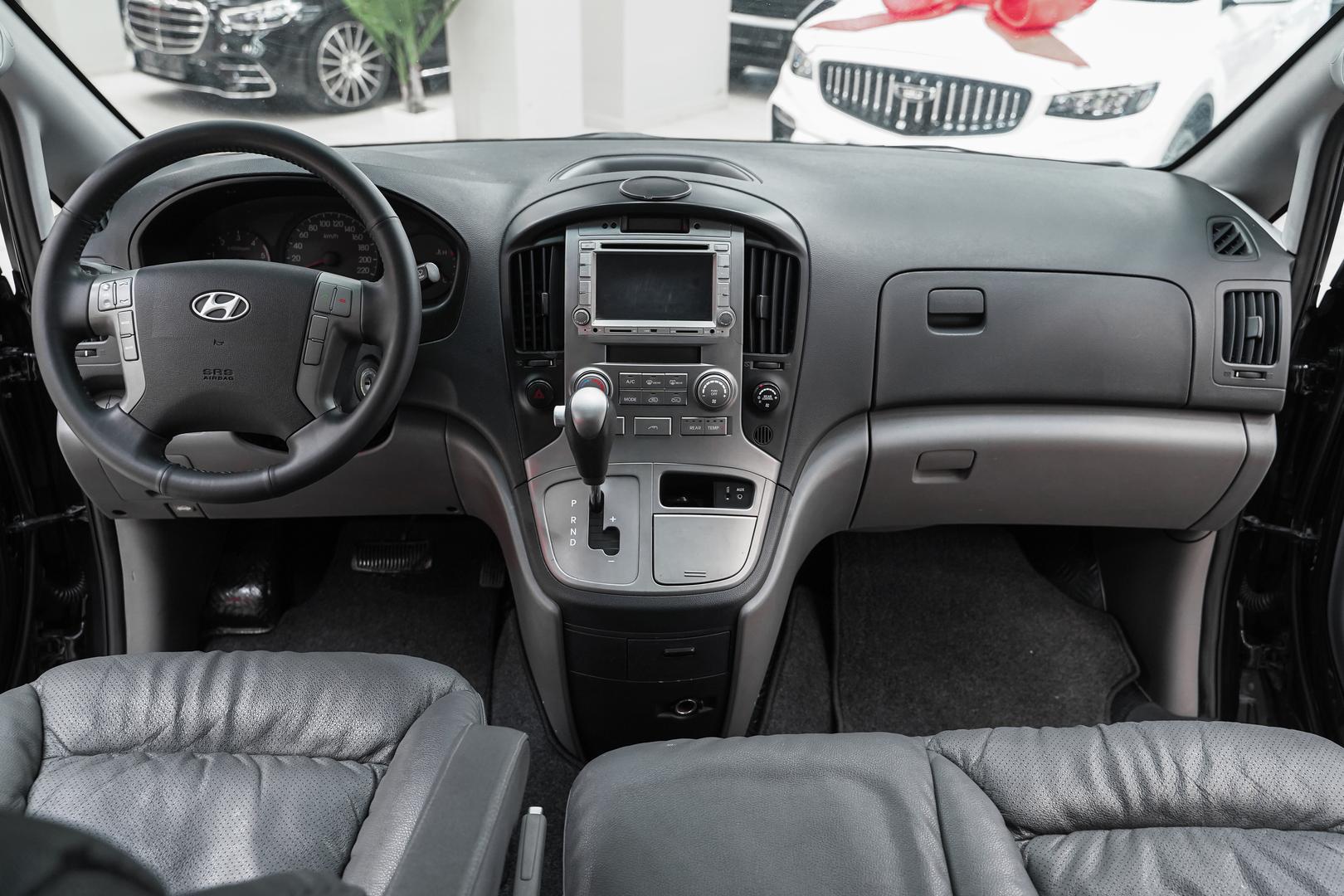 Hyundai Grand Starex 2009, черный, ДЦ Орехово