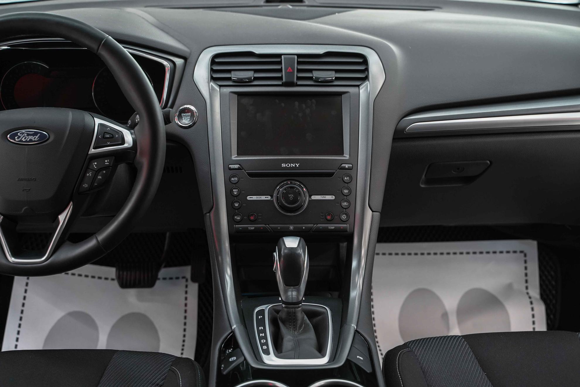 Ford Mondeo 2015, белый, ДЦ Орехово