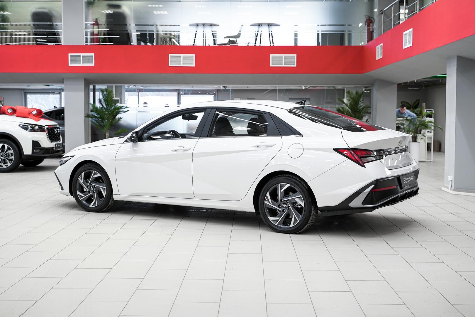 Hyundai Elantra 2025, белый, ДЦ Орехово