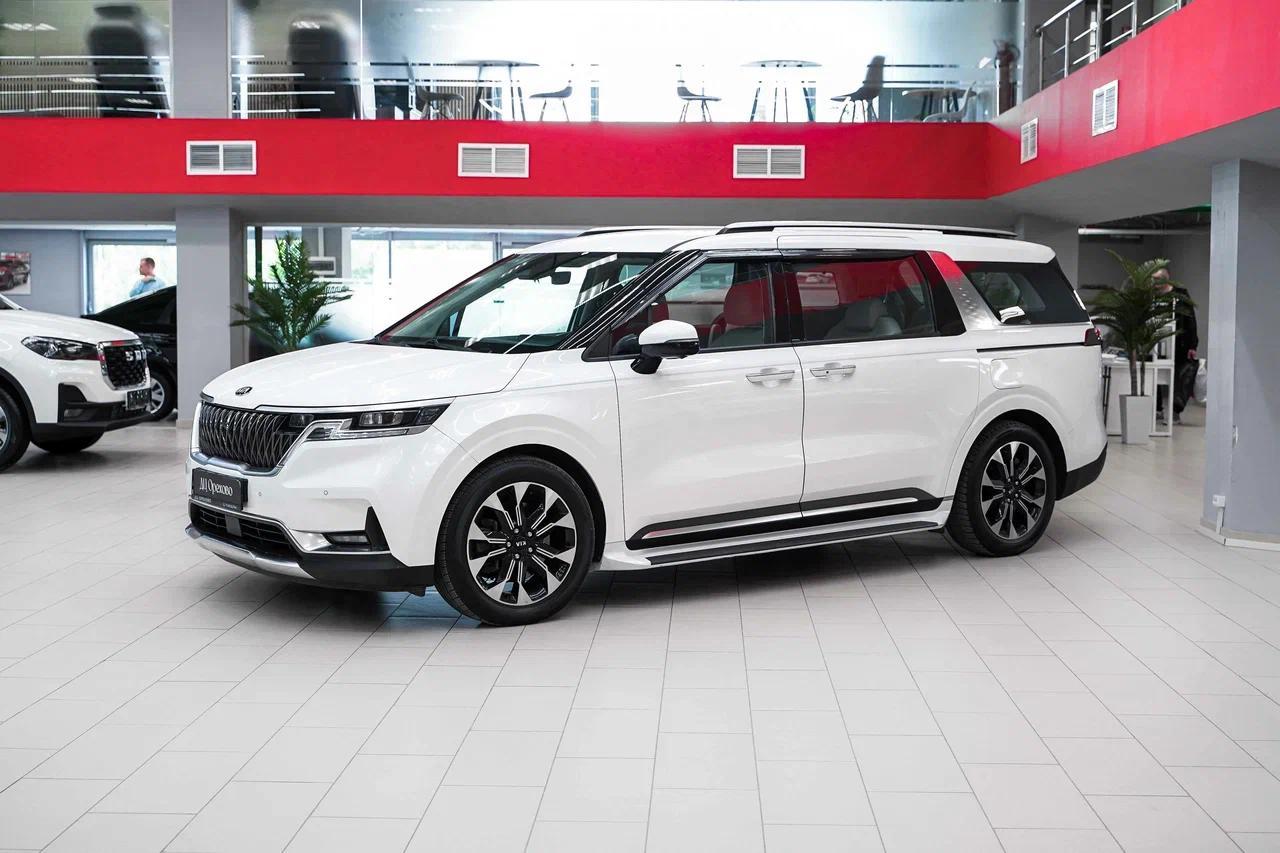 Kia Carnival 2021, белый, ДЦ Орехово
