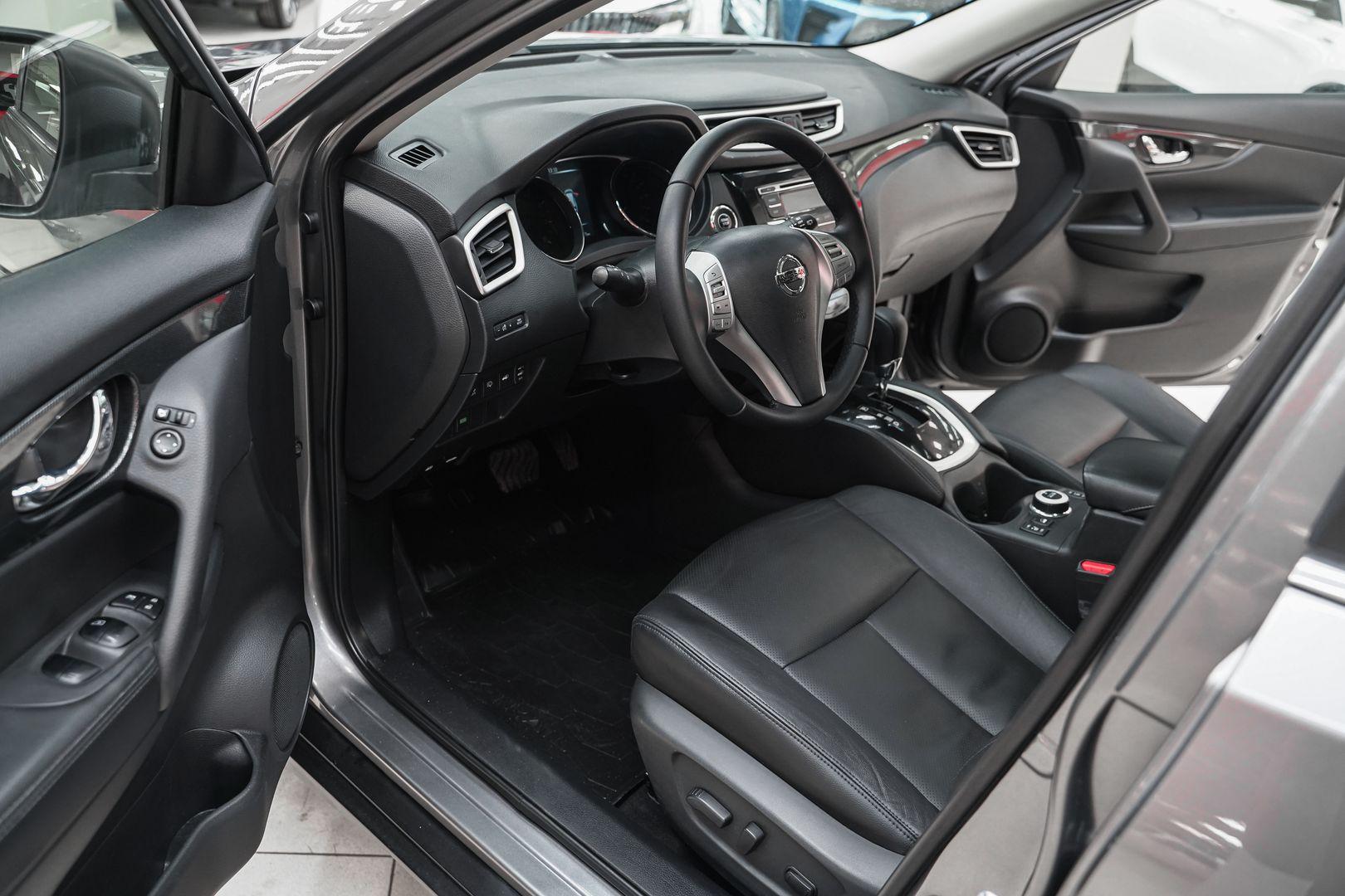 Nissan X-Trail 2015, серый, ДЦ Орехово