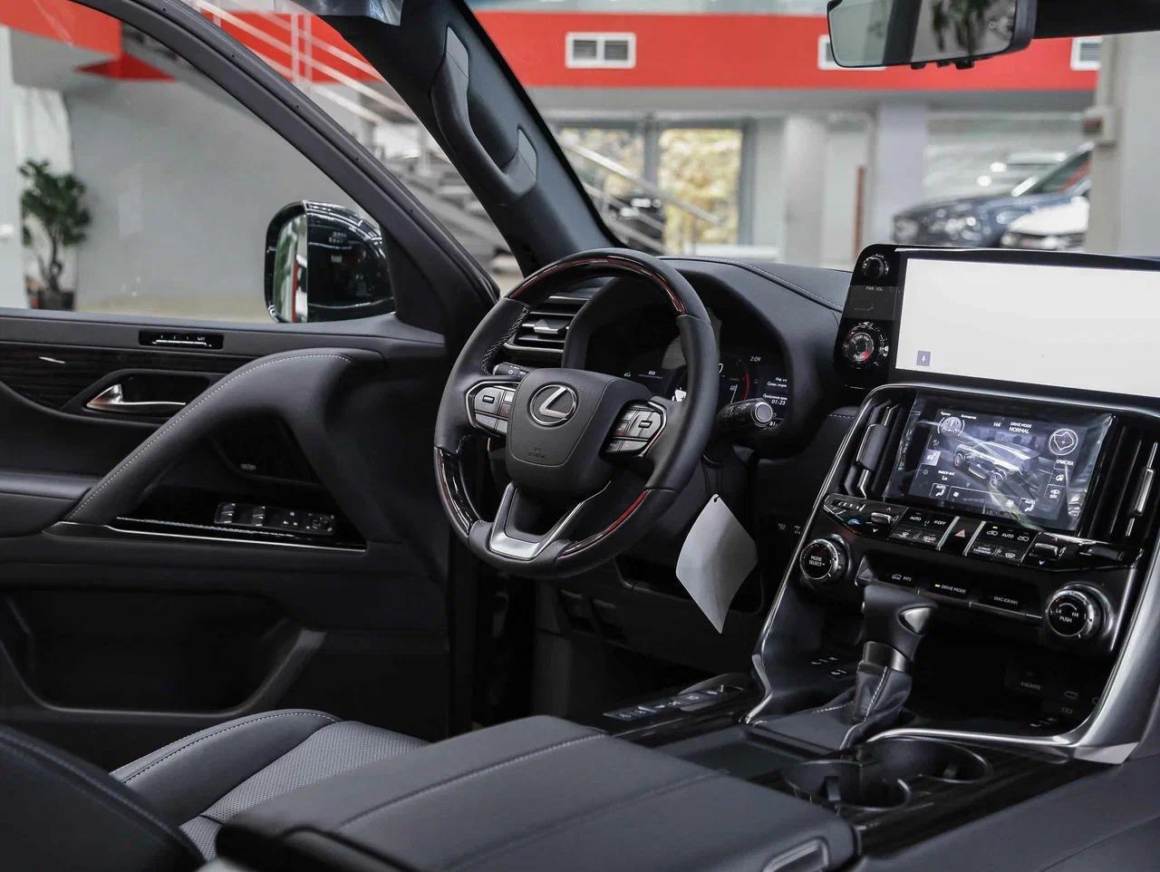 Lexus LX 2026, черный, ДЦ Орехово
