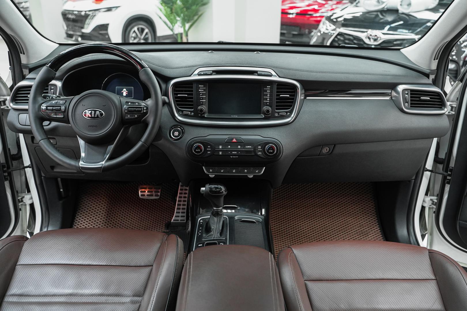 Kia Sorento 2016, белый, ДЦ Орехово