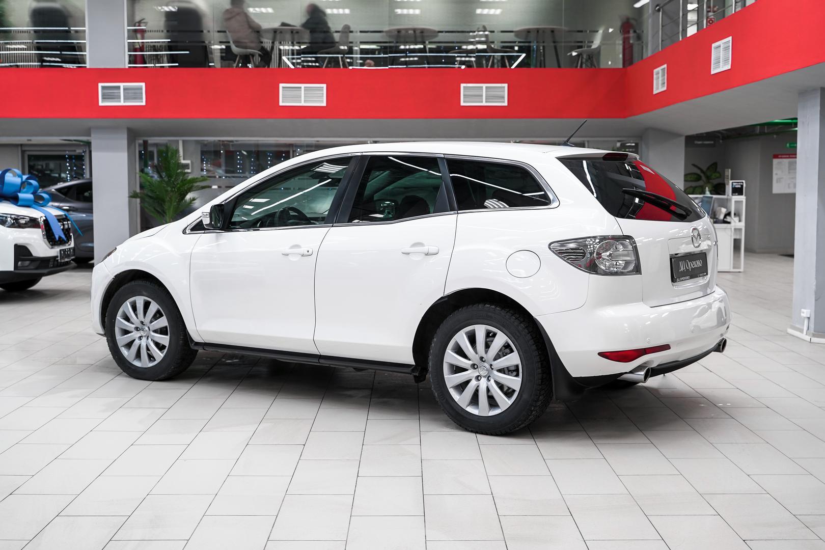 Mazda CX-7 2011, белый, ДЦ Орехово
