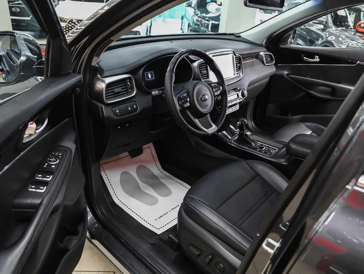 Kia Sorento 2015, серый, ДЦ Орехово